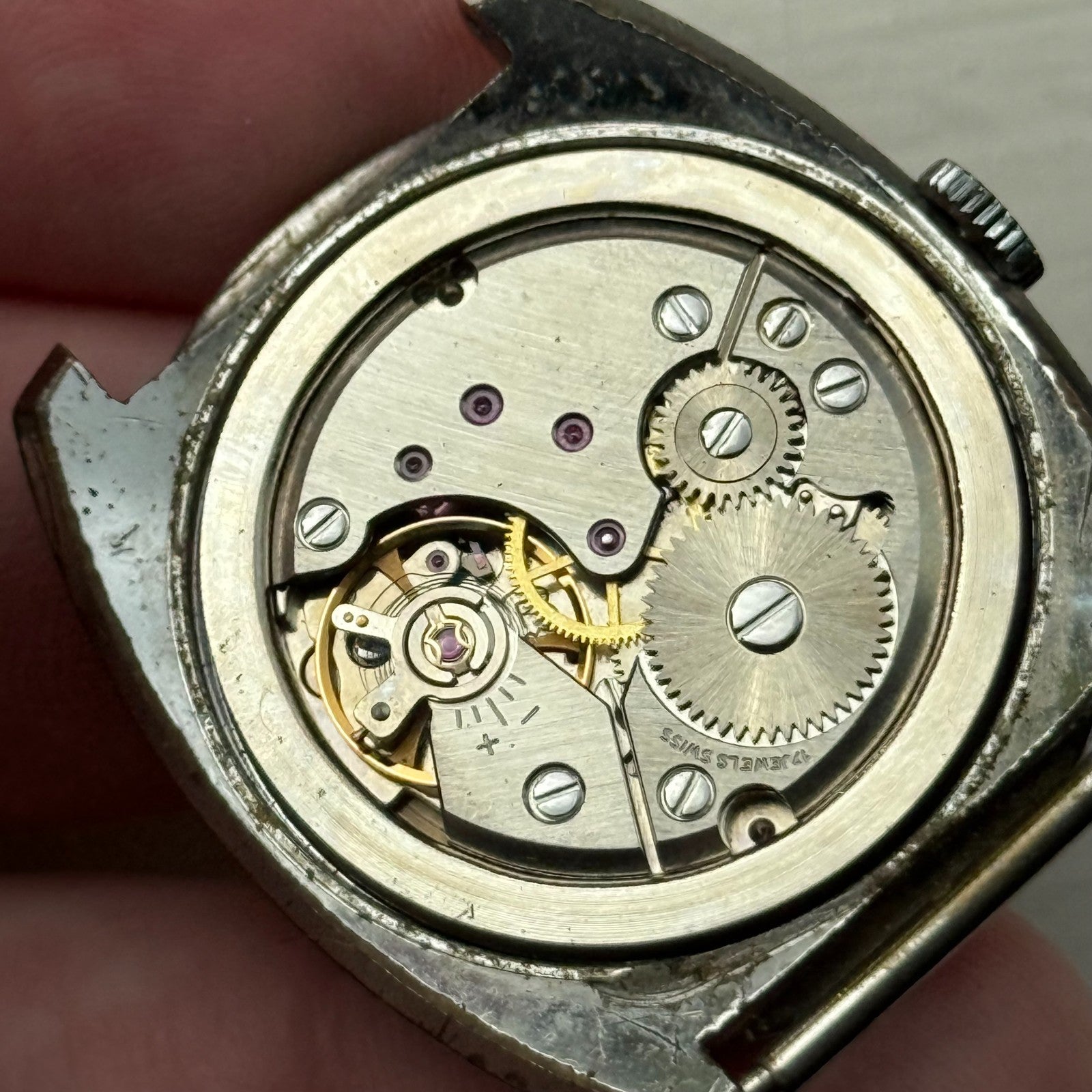 33mm Men's Vintage Peseux 7040 Rennie 17 Jewels Manual Wind Watch PARTS REPAIR