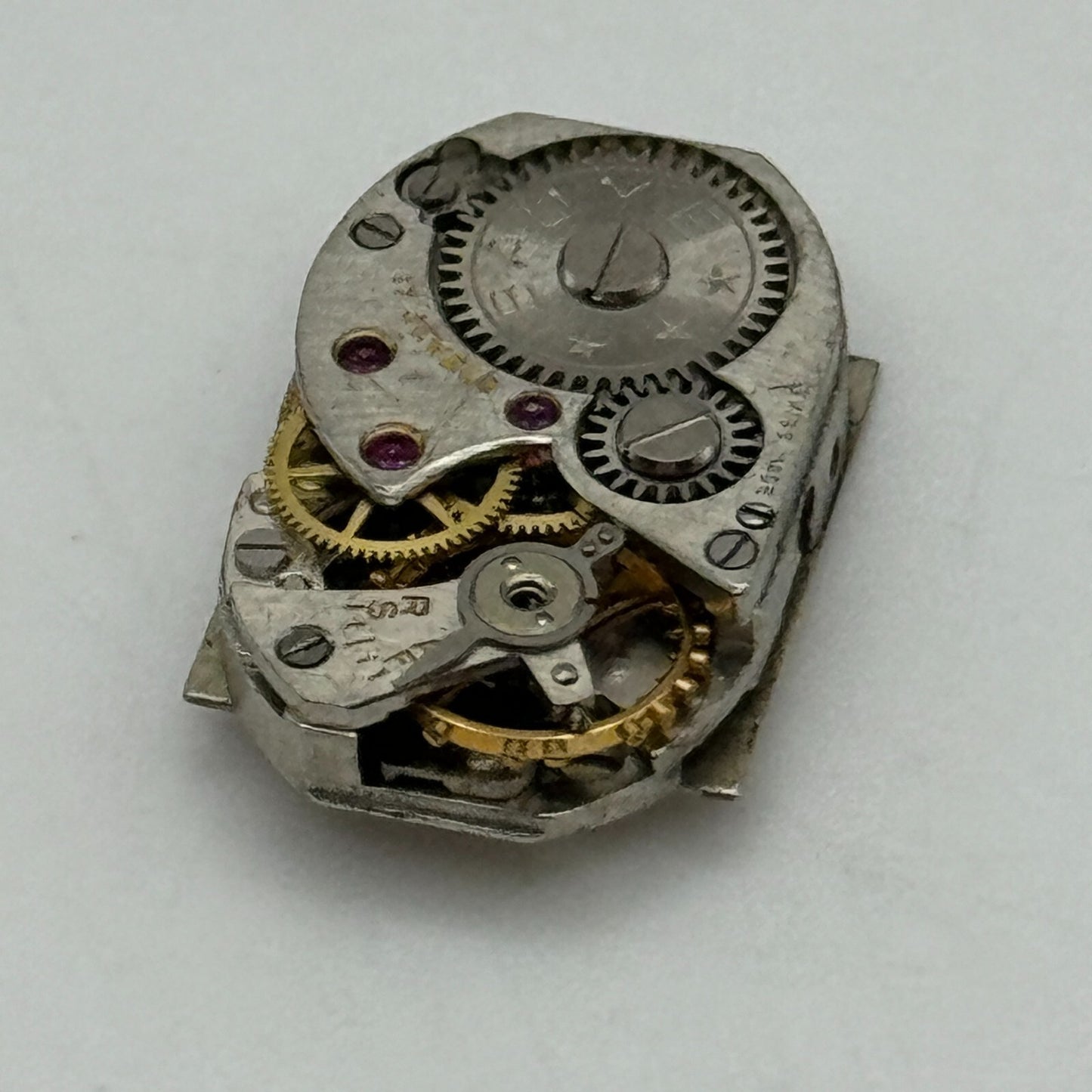 12.7mm Ladies Baume 17 Jewels Swiss Manual Wind Watch Movement Vintage PARTS