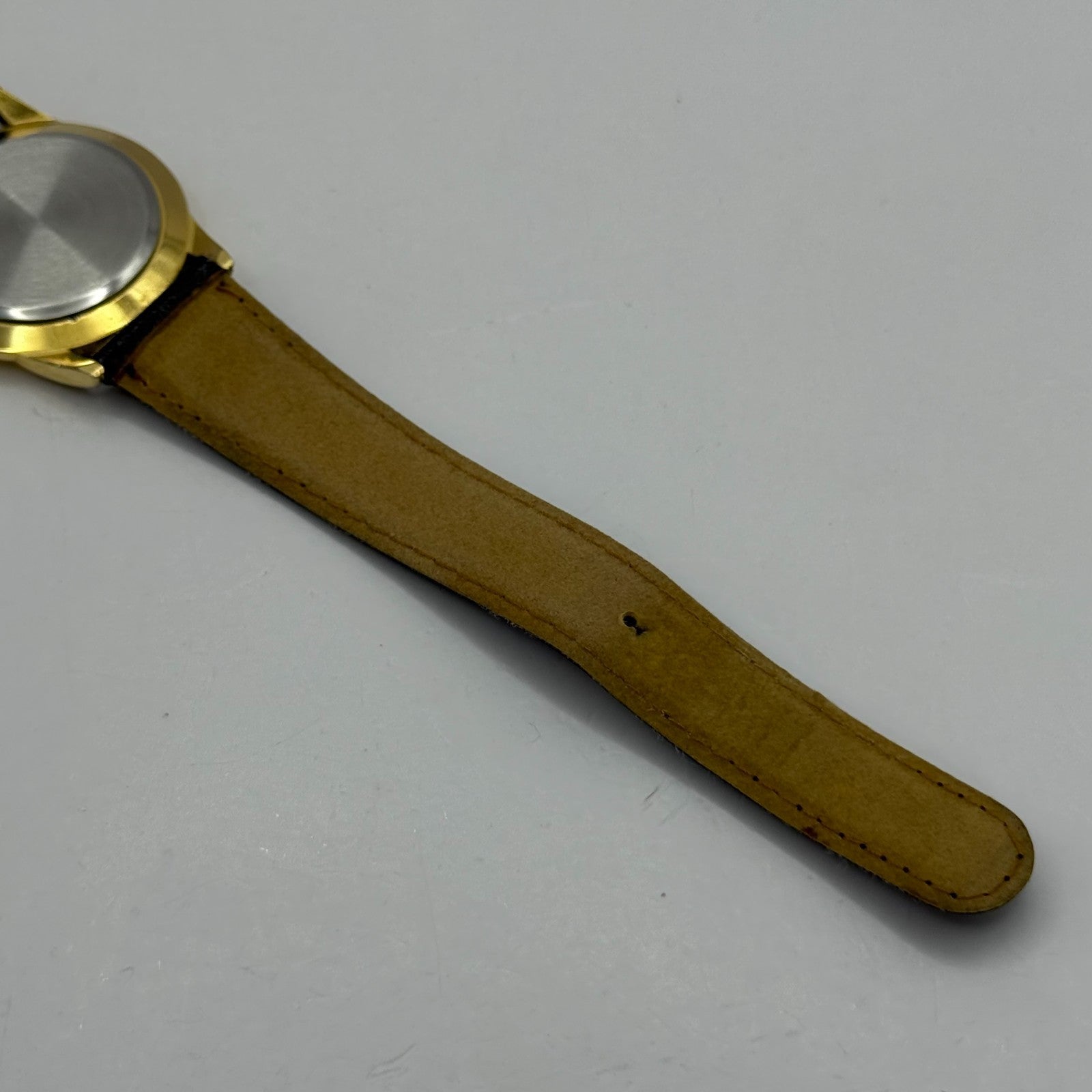 33mm Working Gillex Gold Plated Ladies Black Dial Strap Quartz Watch 6.5 Inches