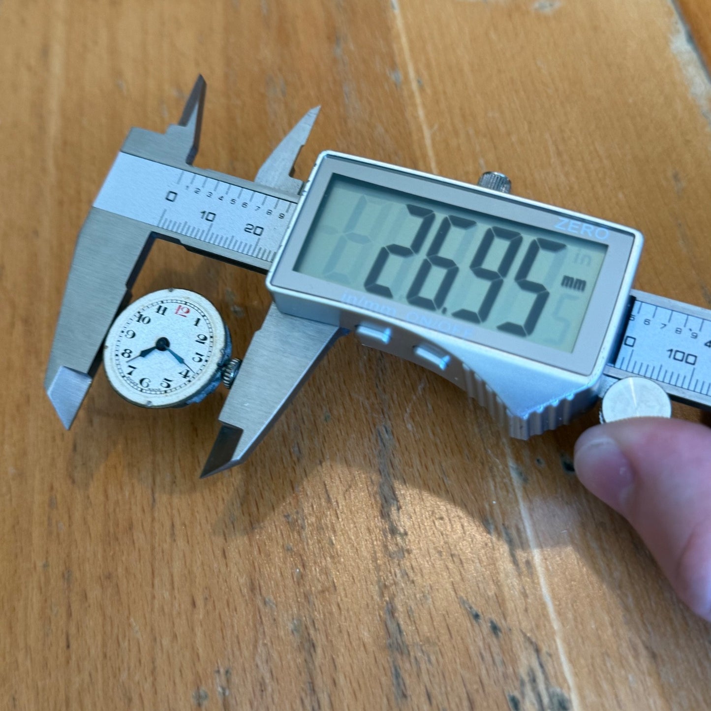 25mm Vintage Trench Style Manual Wind Swiss Made Red 12 Watch PARTS / REPAIR