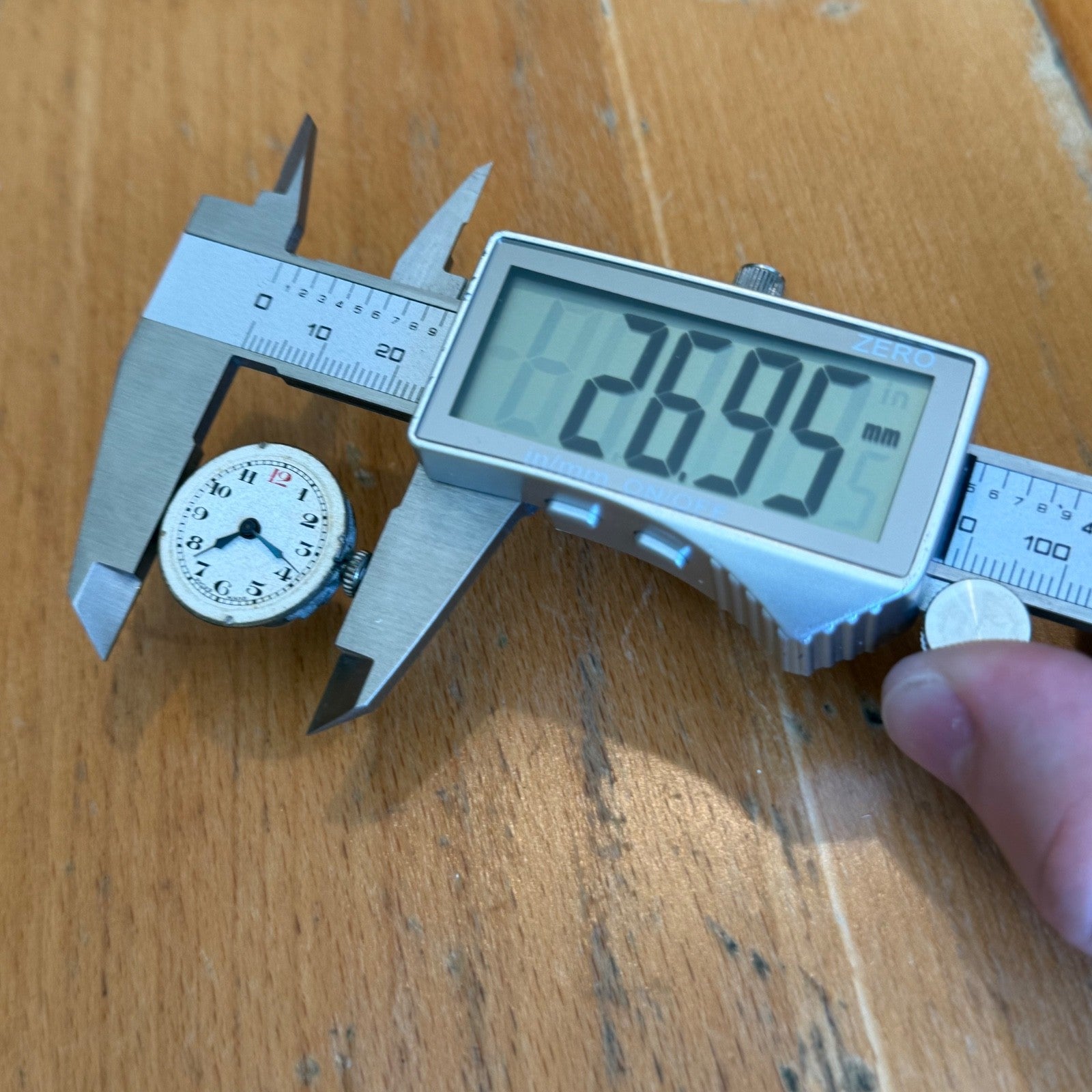 25mm Vintage Trench Style Manual Wind Swiss Made Red 12 Watch PARTS / REPAIR