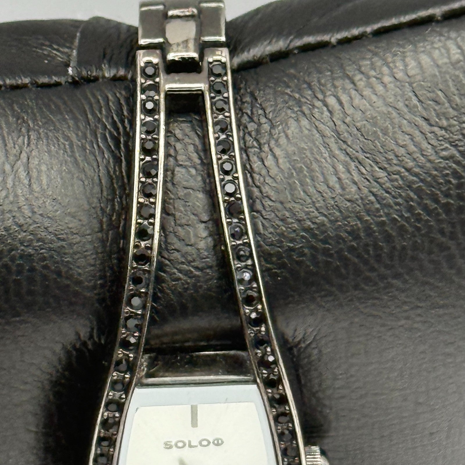 Solo Ladies Quartz Watch Silver Dial Crystal Accents Bracelet Working 20mm