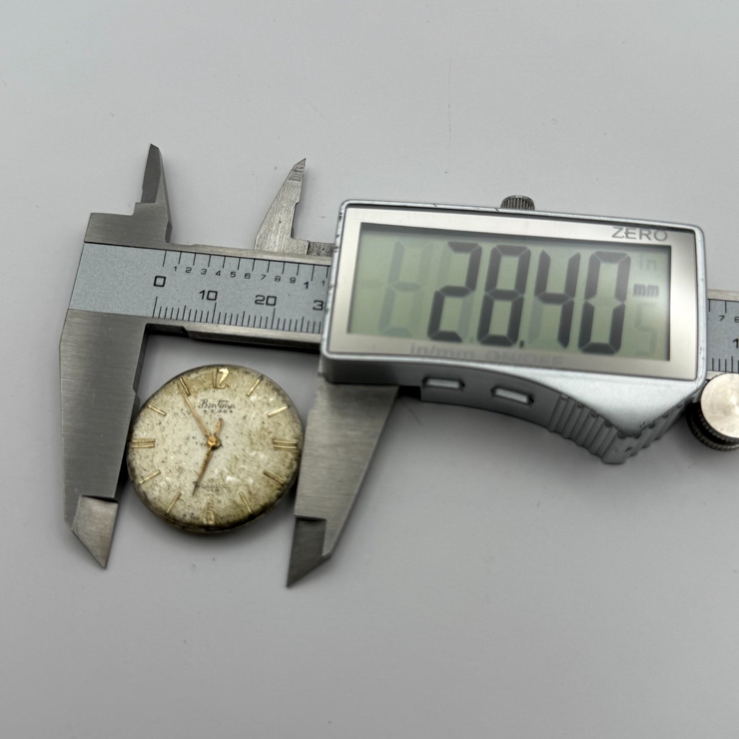 AS 1686 Watch Movement Bentima Manual Wind Vintage Swiss Parts Repair 25.8mm