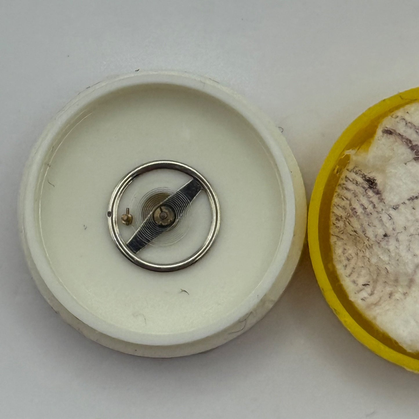 BRAC 2051 Balance Wheel Complete And Spring 69 M Watch Movement Parts NOS 