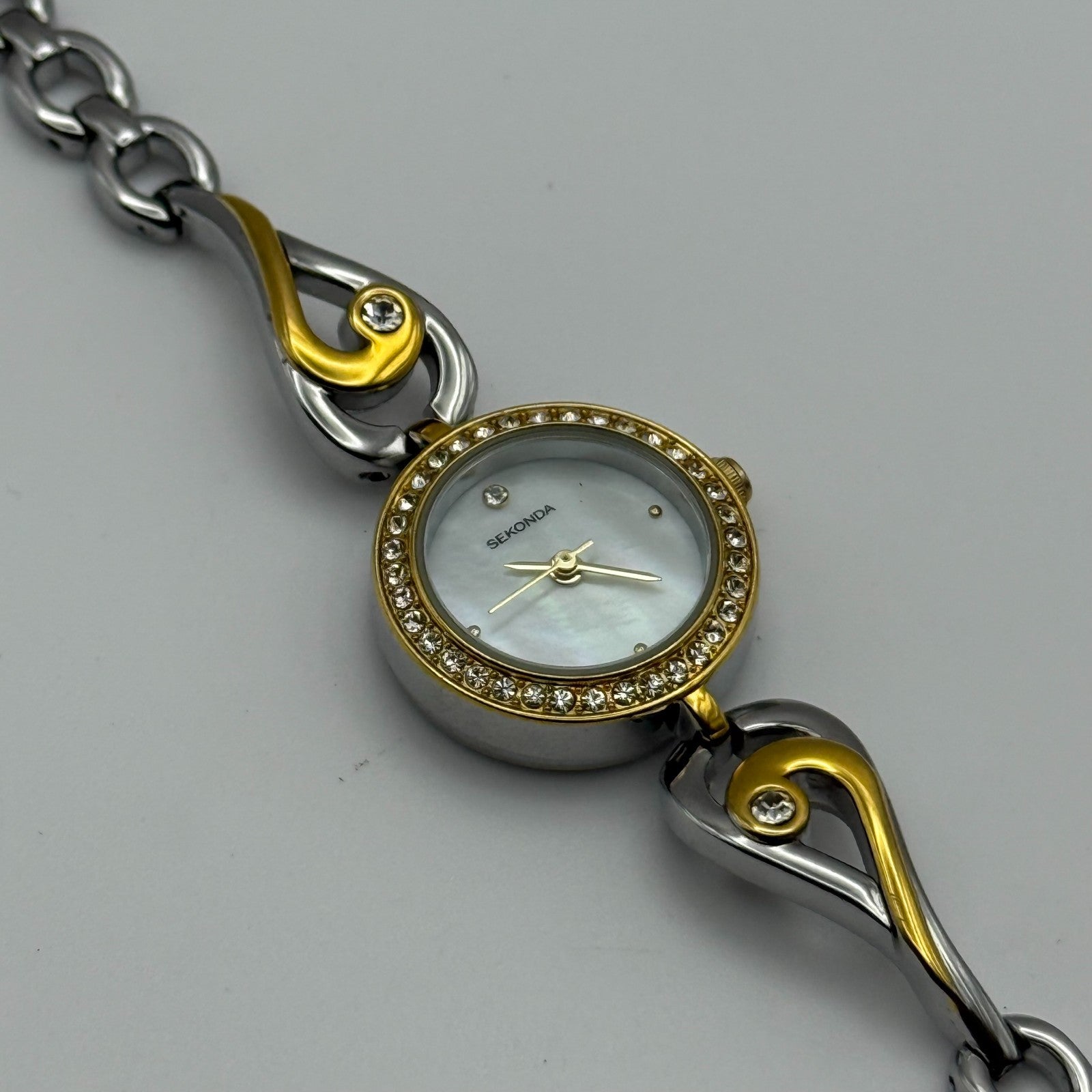 22mm Working Ladies Sekonda Two Tone Jewelled Quartz Japan Watch 6.75 Inches