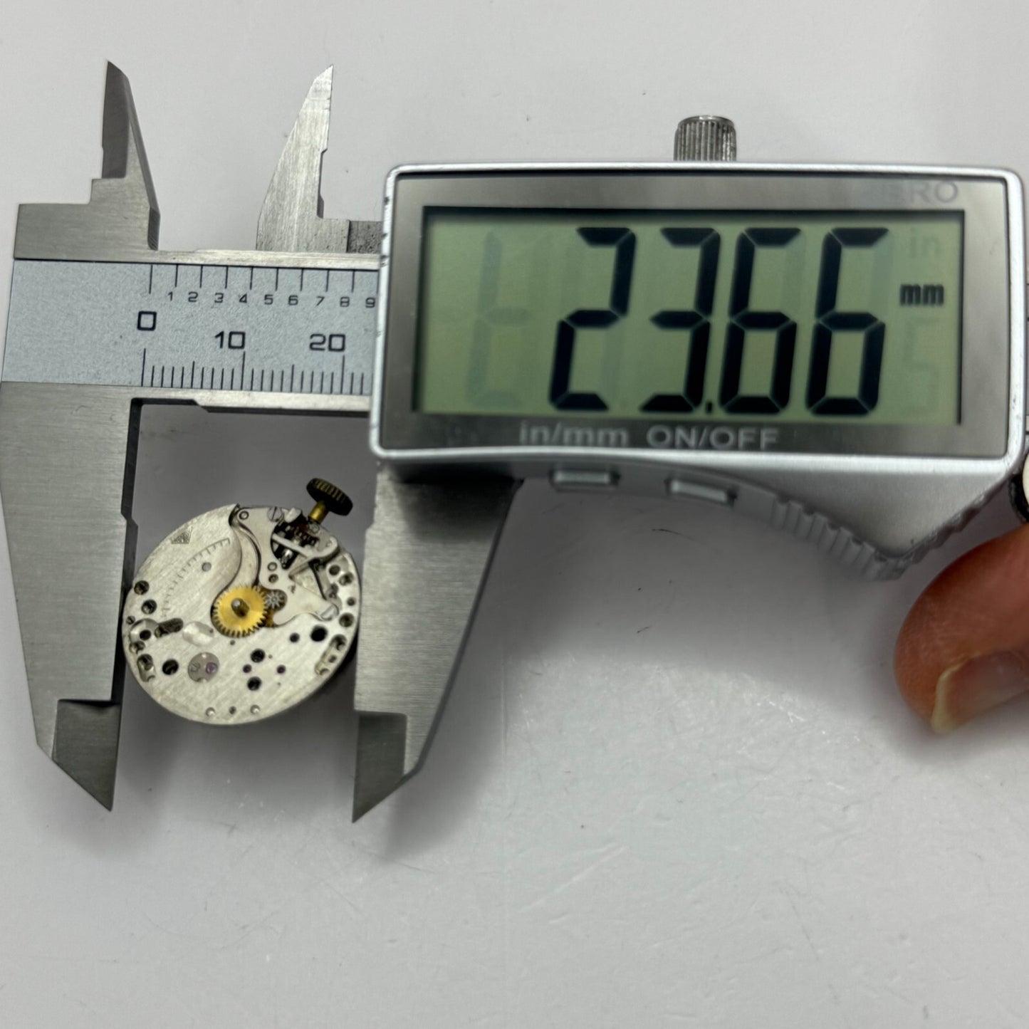 23.5mm Running Vintage Symbol Bernex No 3 Manual Wind Watch Movement PARTS