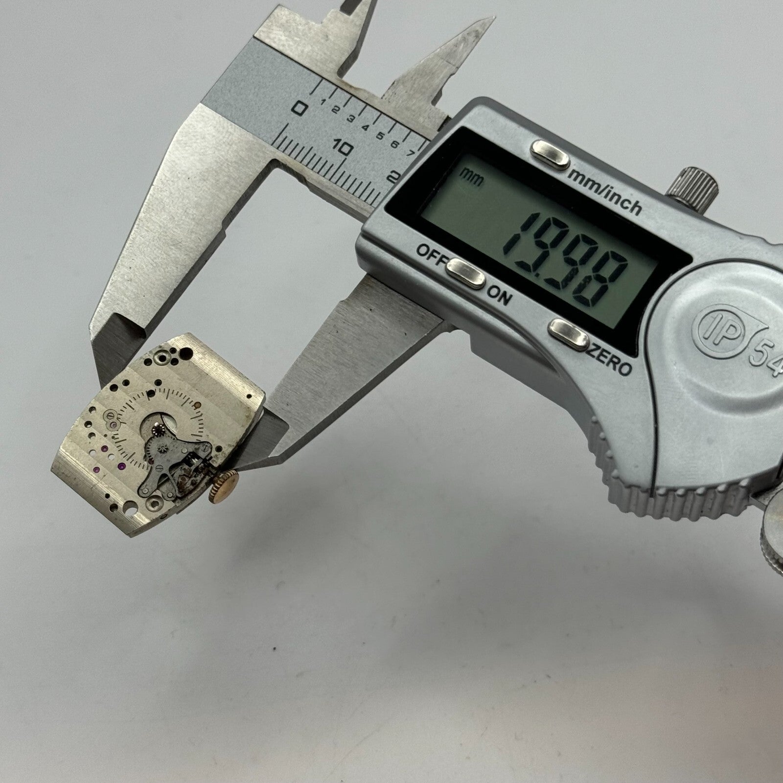 20mm Men's Marc Favre Cal 485 Manual Wind Swiss Tank Watch Movement PARTS SPARES