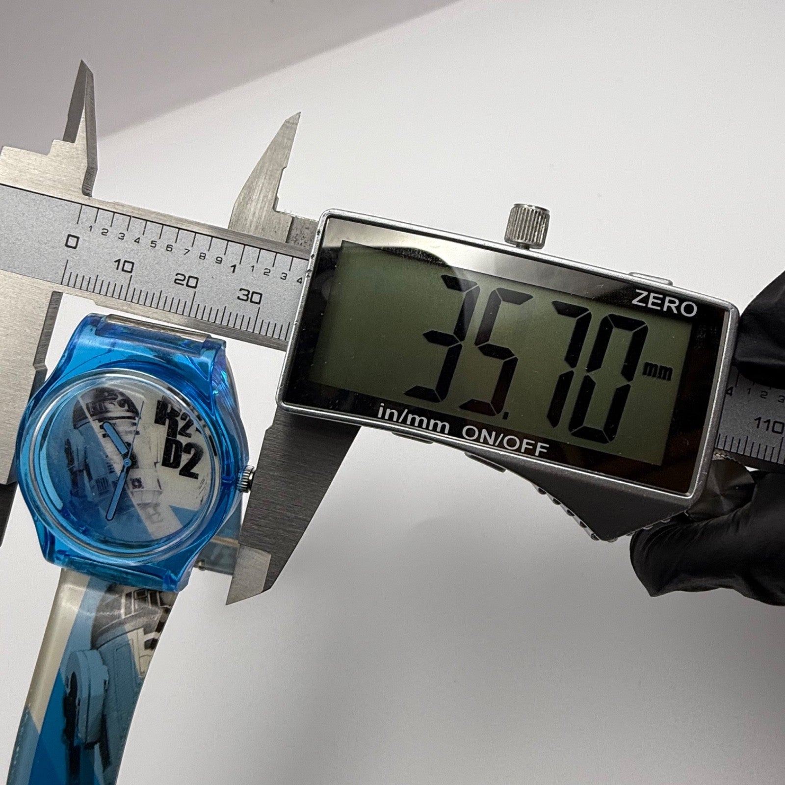 34mm Working RARE Zeon R2-D2 Lucasfilm LTD Blue 34mm Quartz Watch New Battery