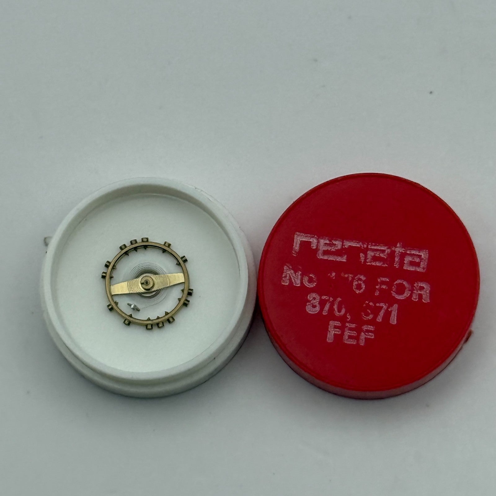 FEF 370 371 Balance Wheel Complete And Spring  176 Watch Movement Parts NOS