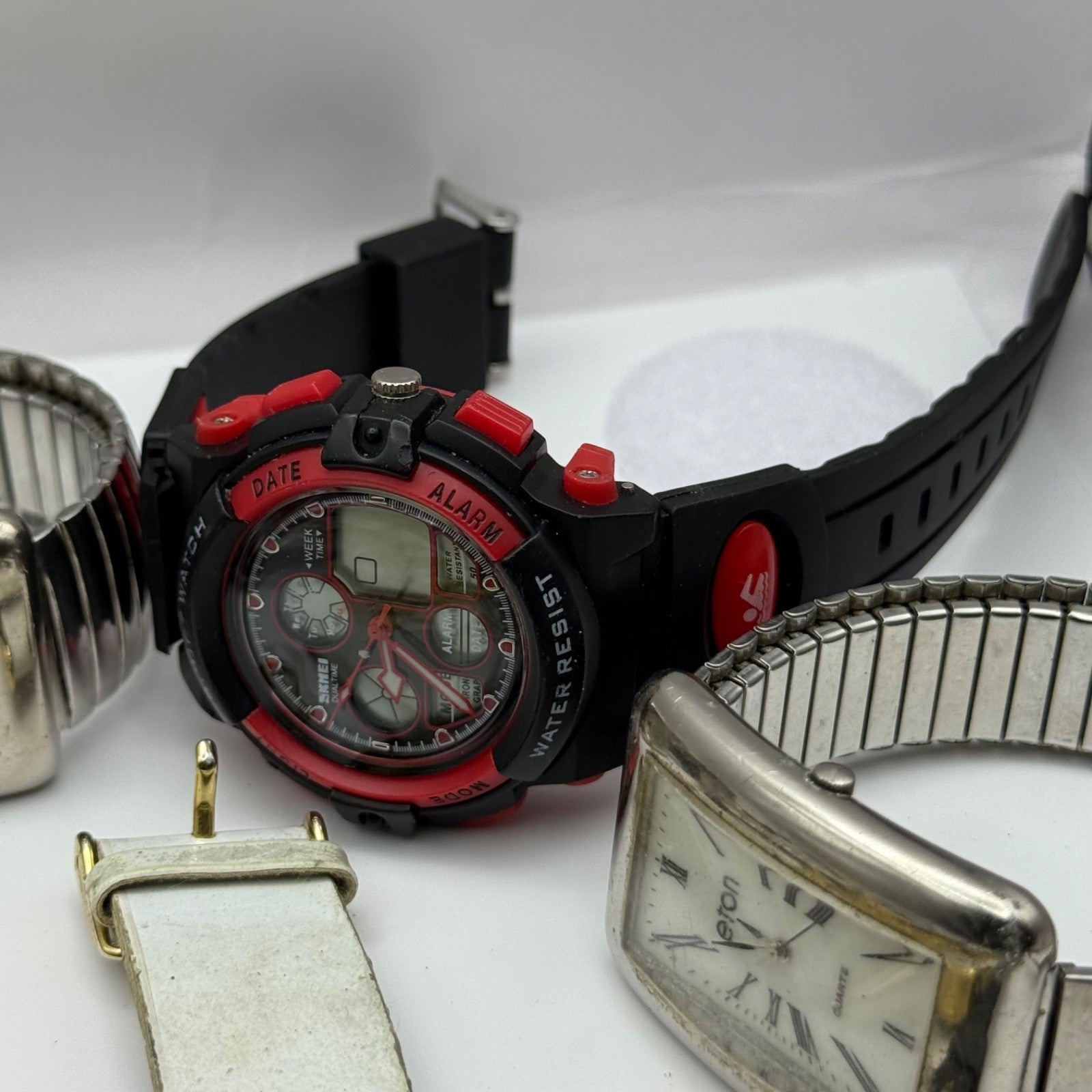 Bundle Of 16 Quartz Watches Job Lot Modern / Vintage Untested Parts / Repair