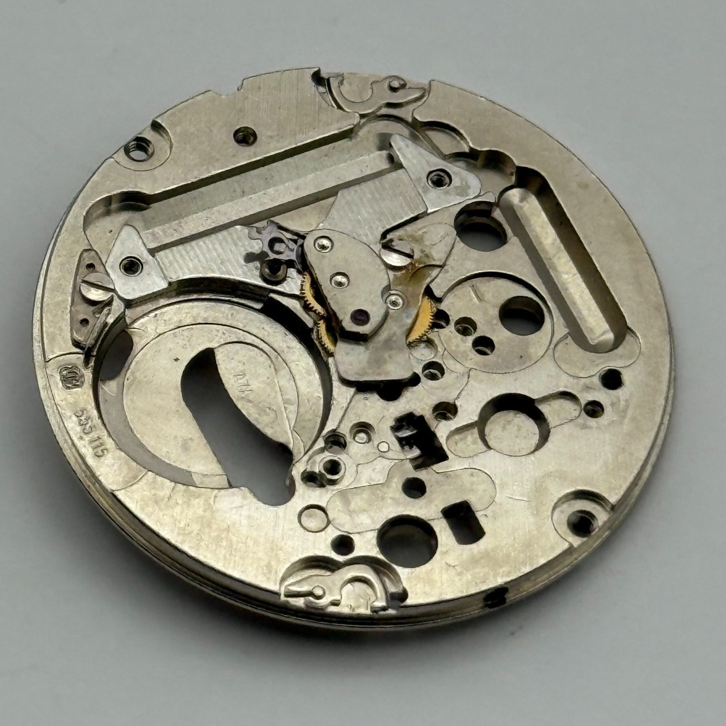 ETA 555.115 Quartz Watch Movement Vintage Swiss Parts Repair Spares 26.1mm