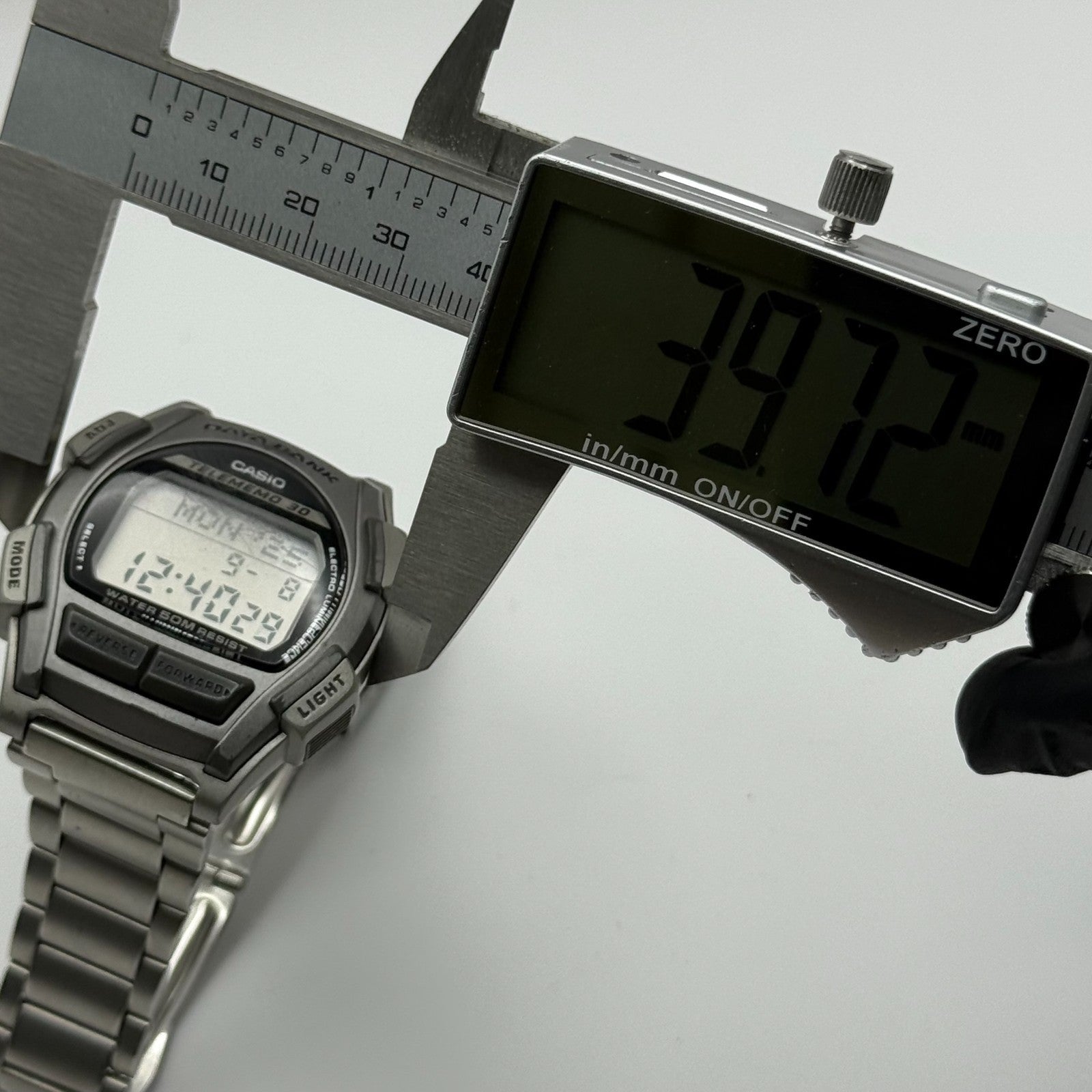 Casio DB-35H Data Bank Telememo 30 Men’s Quartz Watch Silver Tone Working 39mm