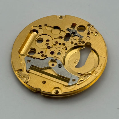 ETA 955.112 Quartz Watch Movement 7 Jewels Swiss Vintage Parts Repair 26.1mm