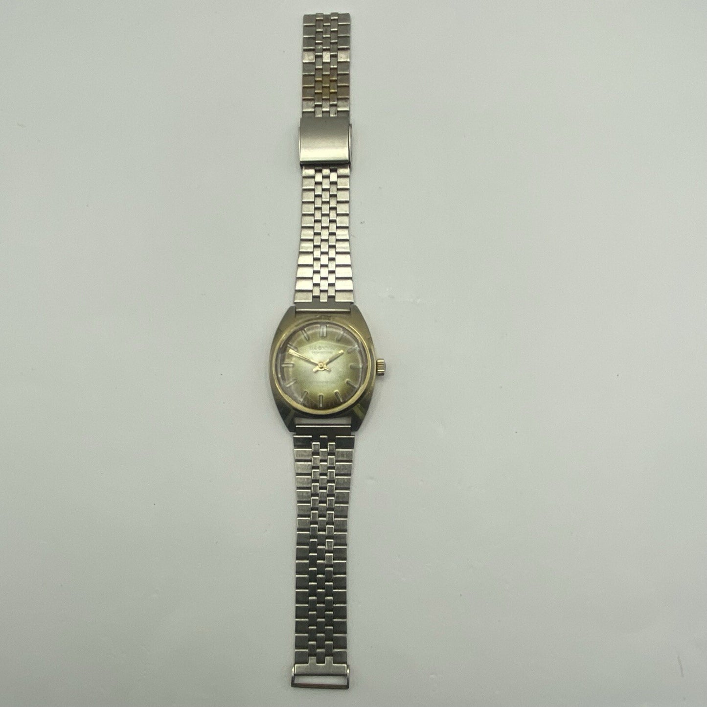34mm WORKING Vintage Ladies Eurosonic Perfectime Amazing Green Dial 8.2 In Watch