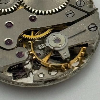 23.5mm O Maire OM 125 Manual Wind 17 Jewels Swiss Watch Movement Vintage PARTS