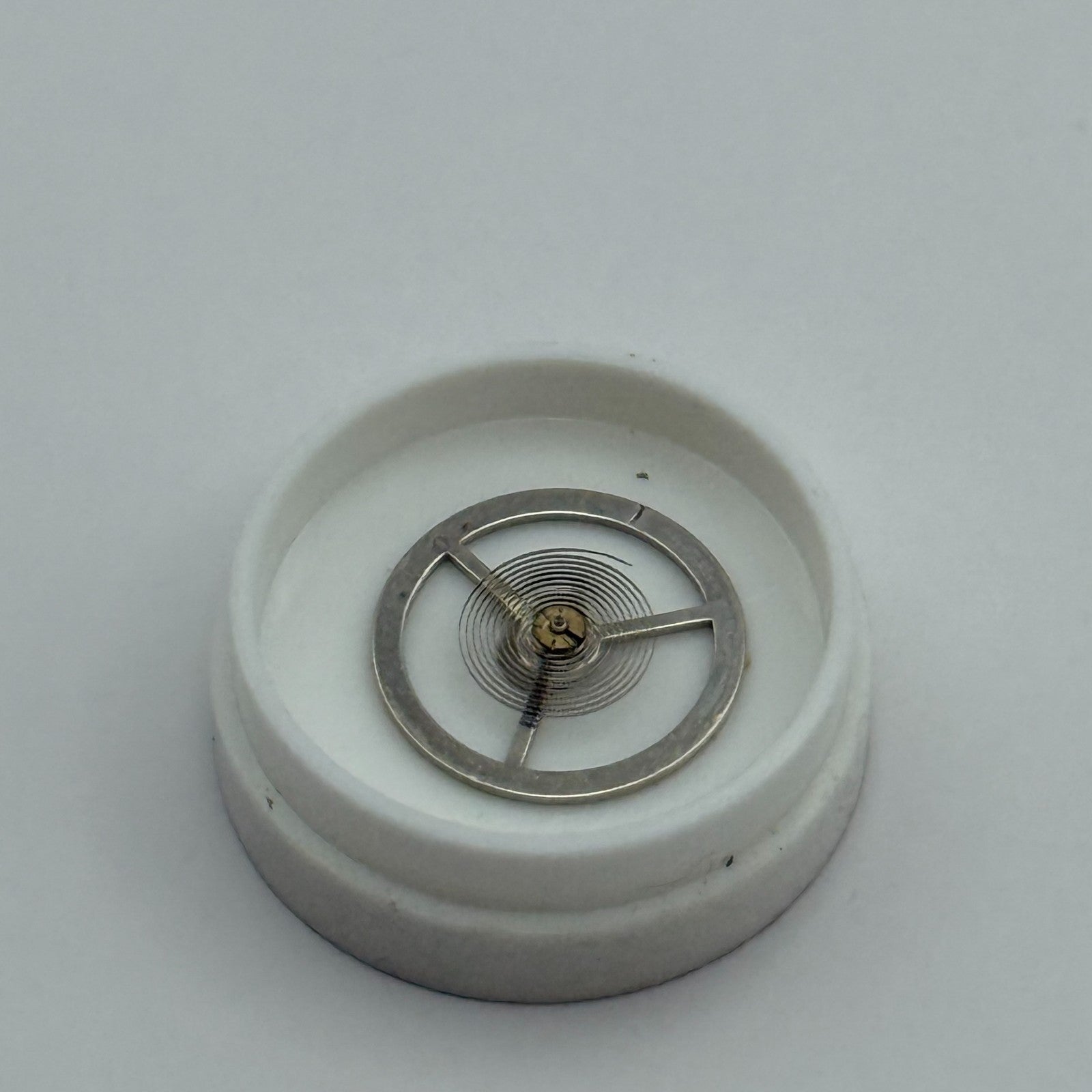 Brac 500Balance Wheel Complete And Spring a dgt. 1635 Watch Movement Parts NOS