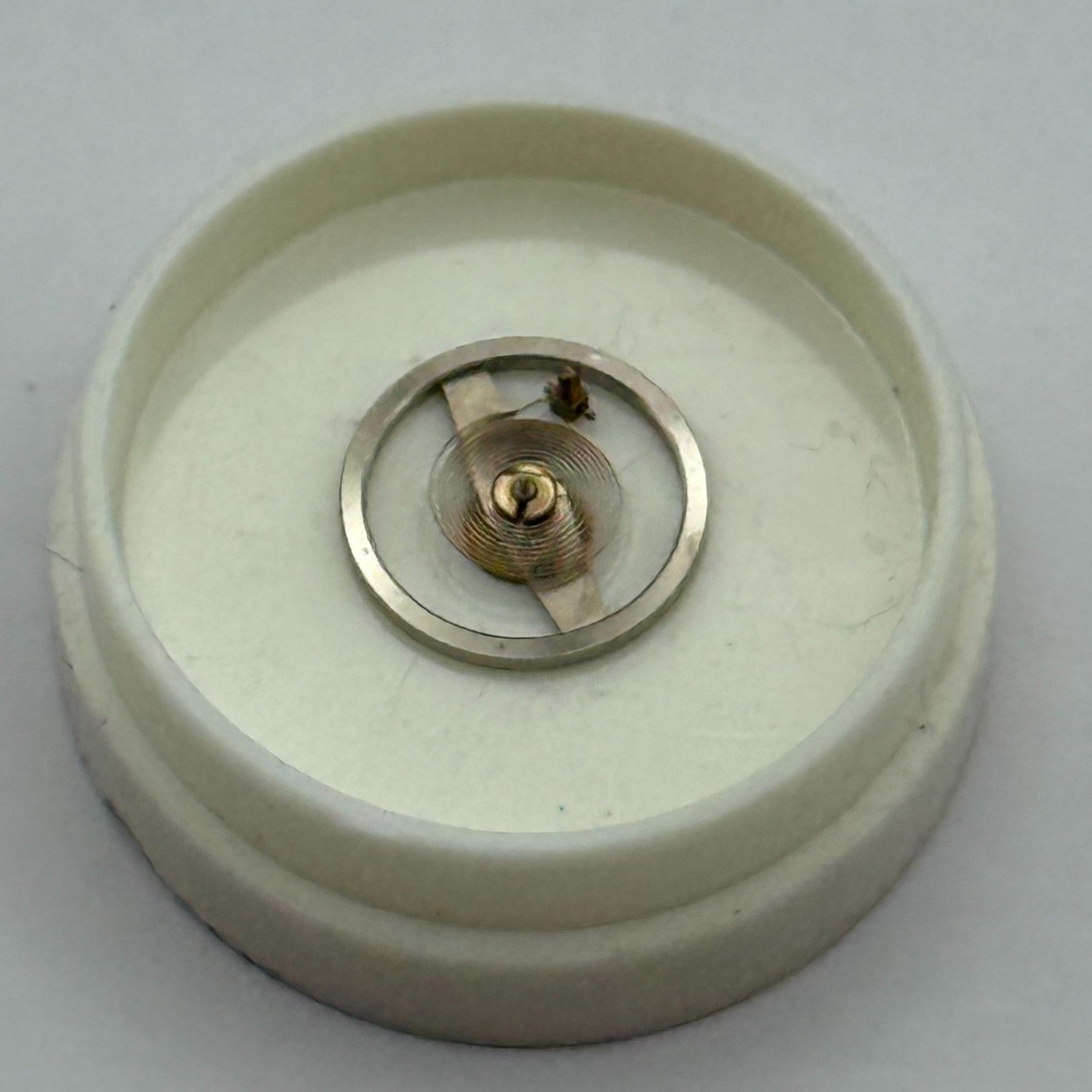 Brac 2051 Balance Wheel Complete And Spring  5¼’’’ 69 M Watch Movement Parts NOS