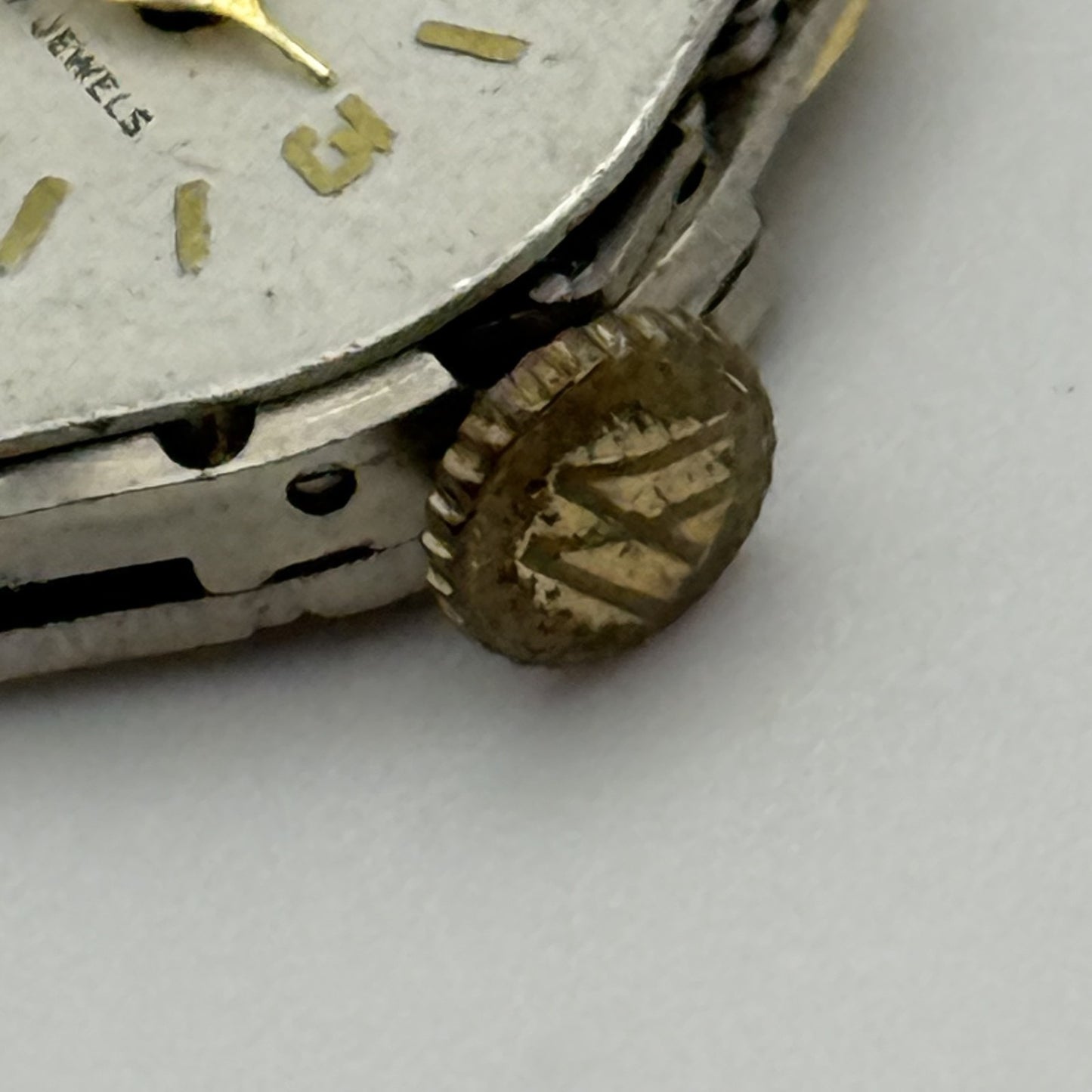 15.3mm Vintage Waltham MJWC R711 Manual Wind Watch Movement PARTS REPAIR