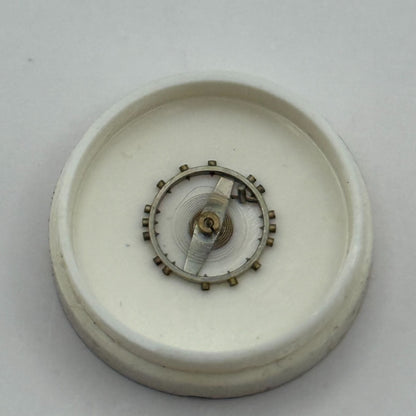 HP 25 Balance Complete 5 1/4''' Renata 38 M Watch Movement Parts Vintage DAMAGED