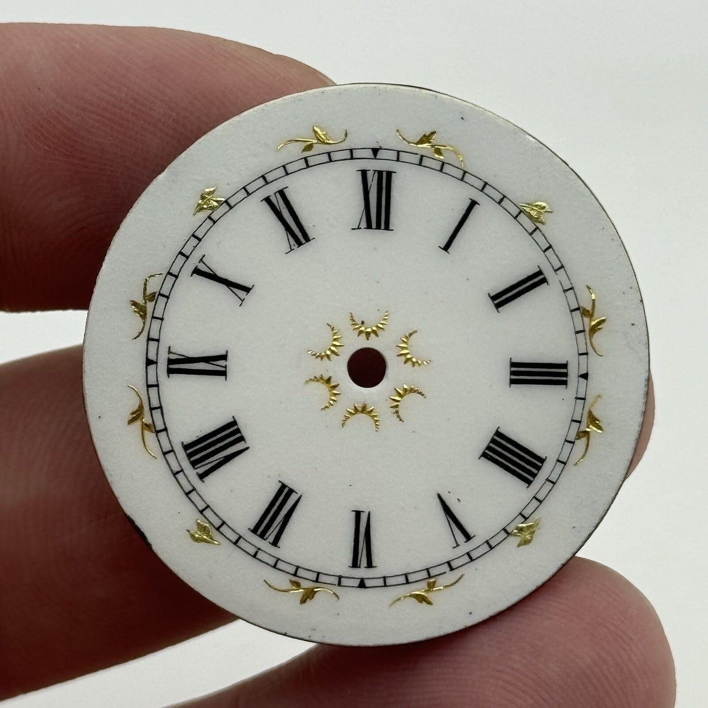 33.6mm Antique Beautiful Porcelain Patterned Pocket Watch Dial Spares Parts