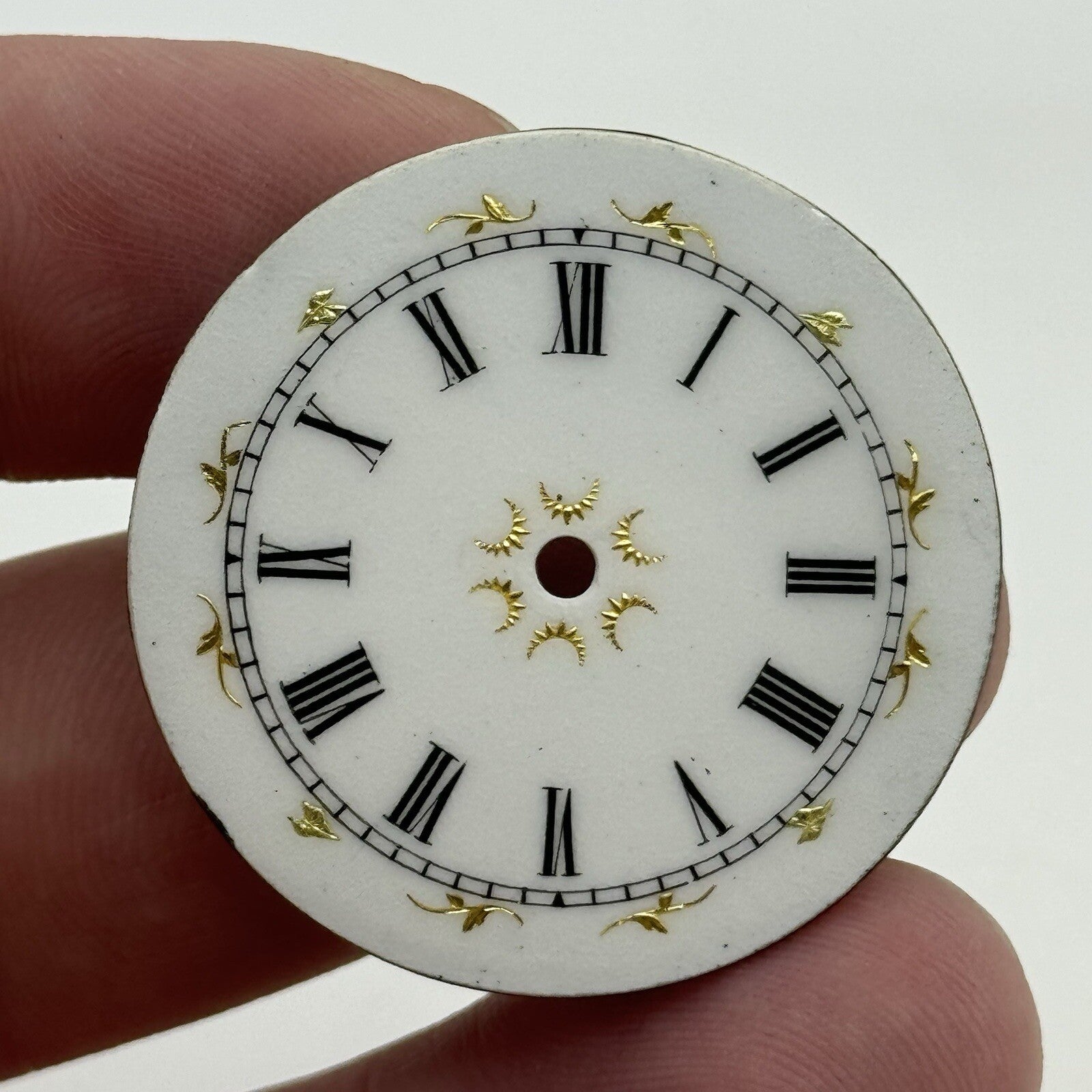 33.6mm Antique Beautiful Porcelain Patterned Pocket Watch Dial Spares Parts
