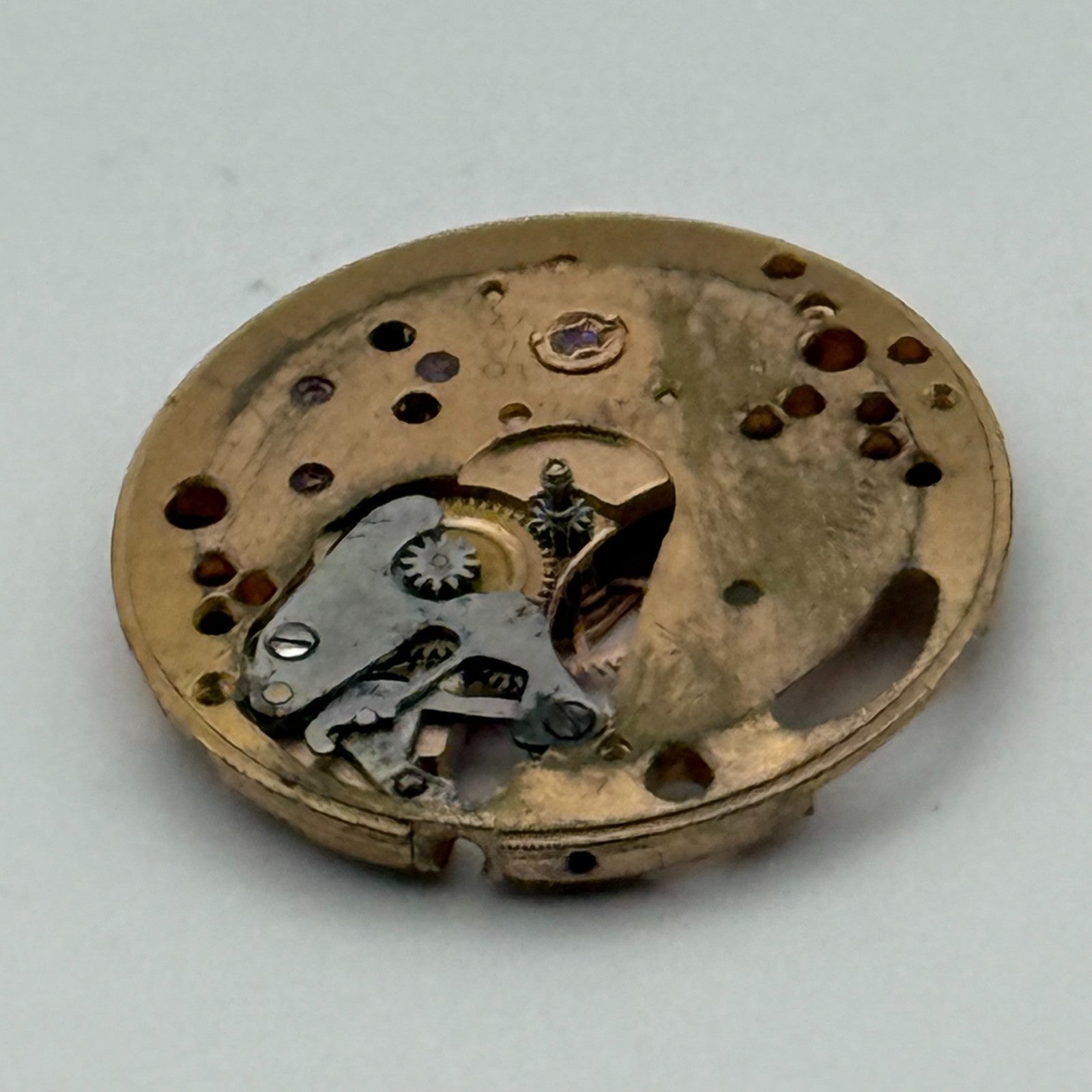 Omega Ladies 17 Jewels Watch Movement Vintage Swiss Parts Repair 17.9mm