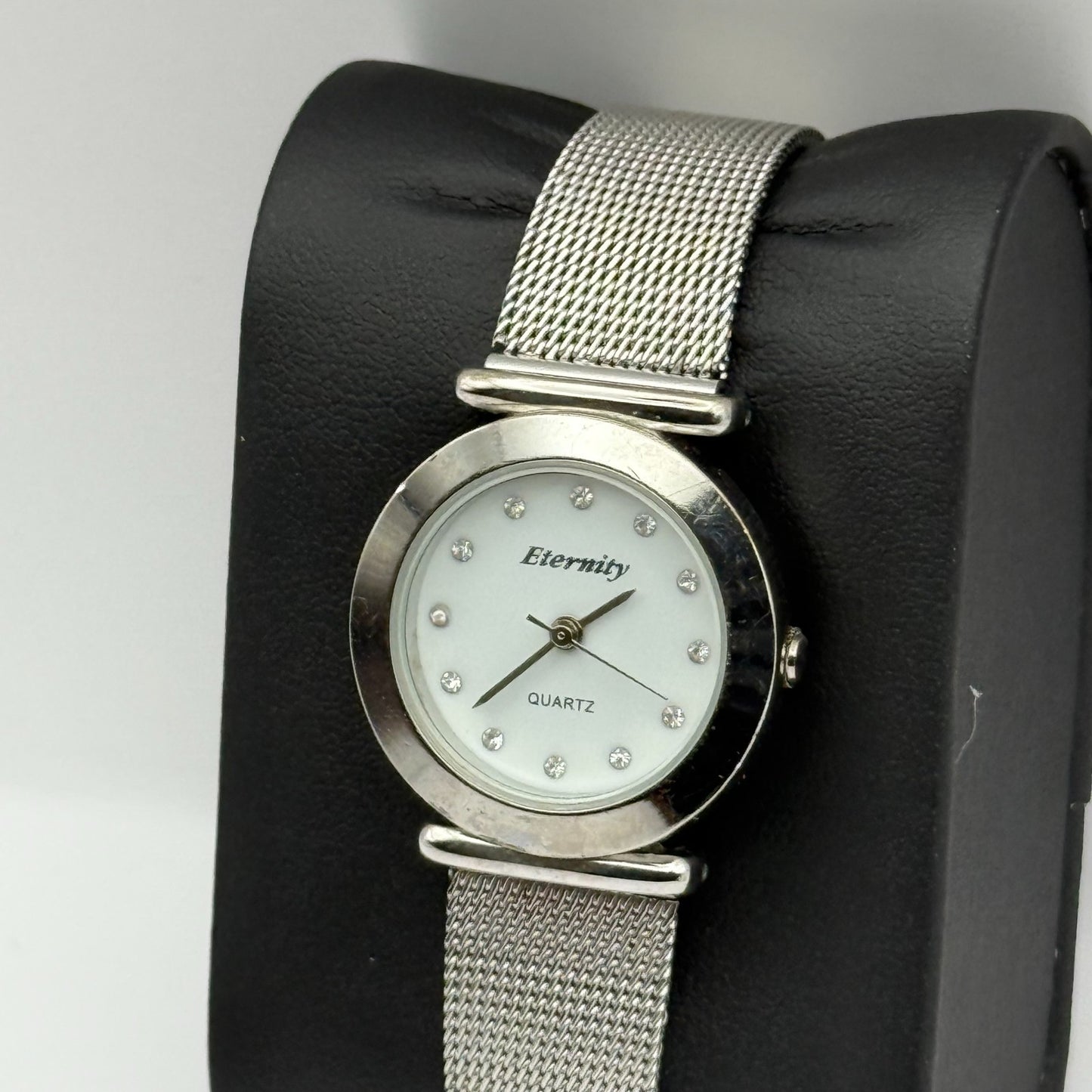 Enternity Ladies Quartz Watch Crystal Markers Silver Tone Mesh Band Working 25mm