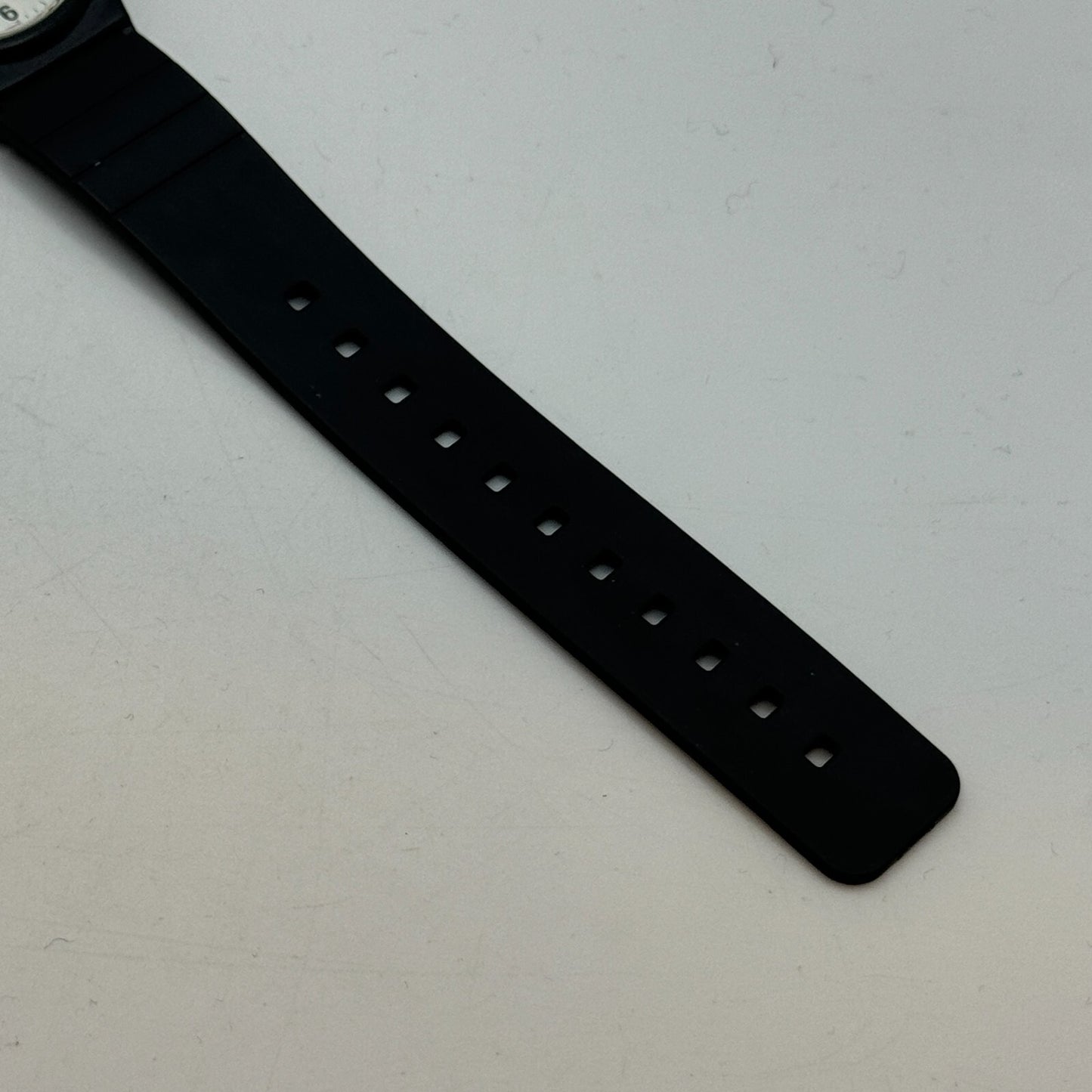 35mm Working Casio MQ-24 1330 Quartz Rubber Strap Watch New Battery 9 Inches