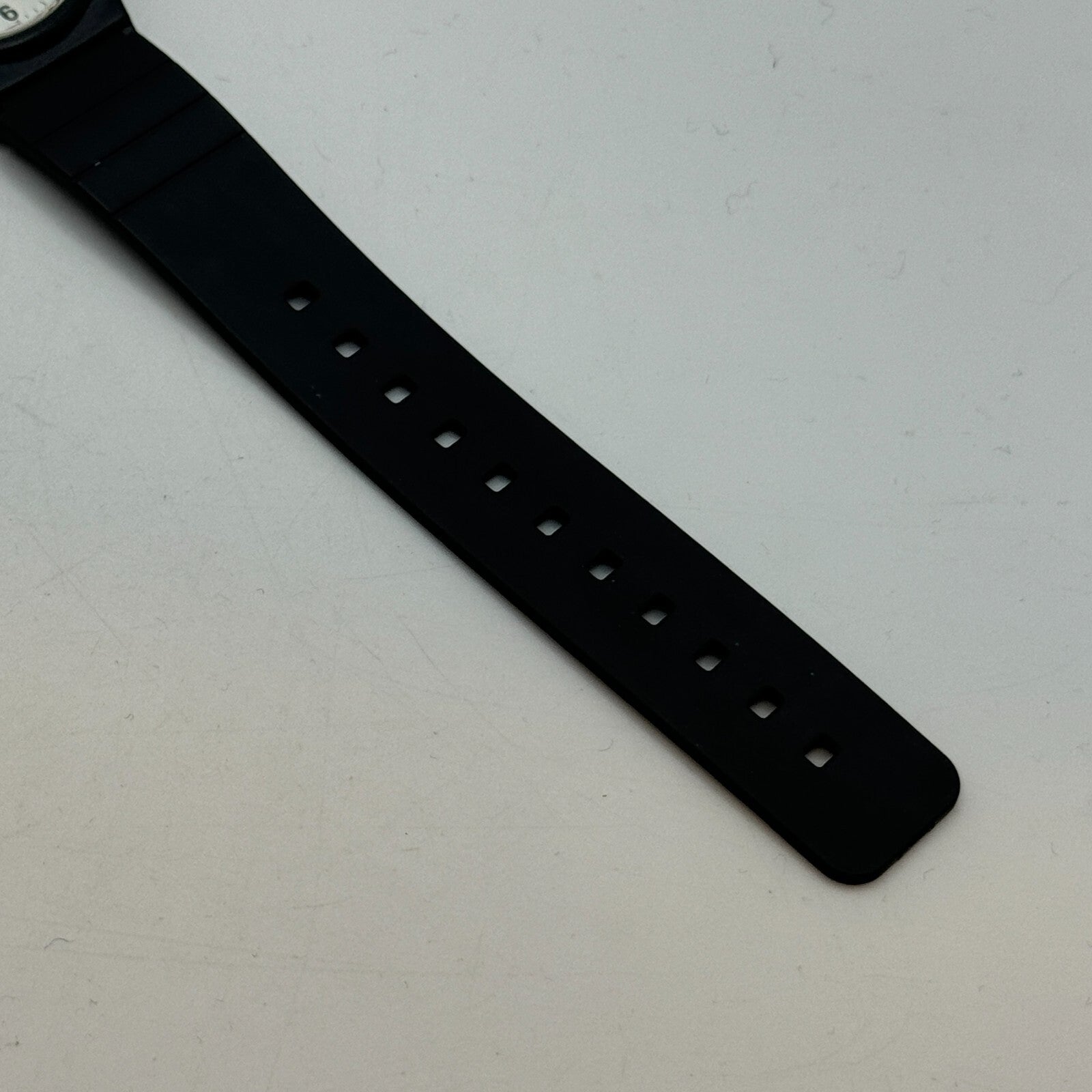 35mm Working Casio MQ-24 1330 Quartz Rubber Strap Watch New Battery 9 Inches