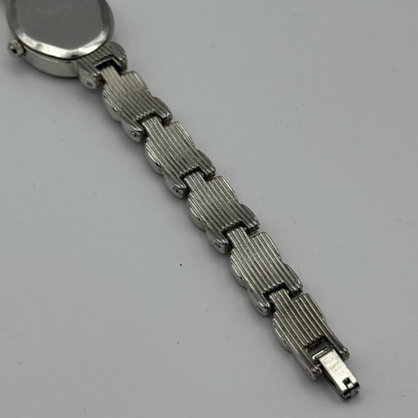 Divinity Ladies Quartz Watch Oval Dial Silver Tone Bracelet Working 19mm