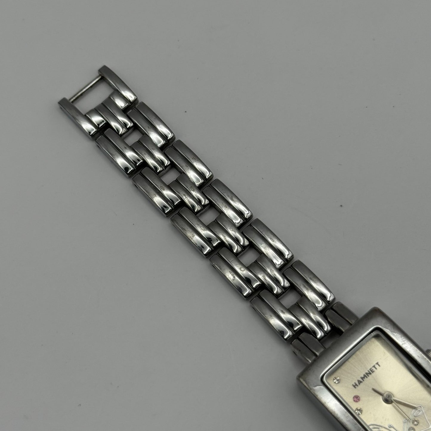 Hamnett Ladies Quartz Watch Butterfly Dial Silver Tone Bracelet Working 19mm