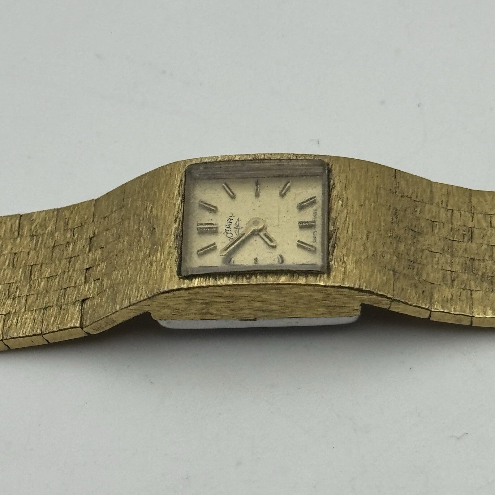 15mm WORKING Ladies Rotary Gold Plated Bark Affect Watch Manual Wind Vintage