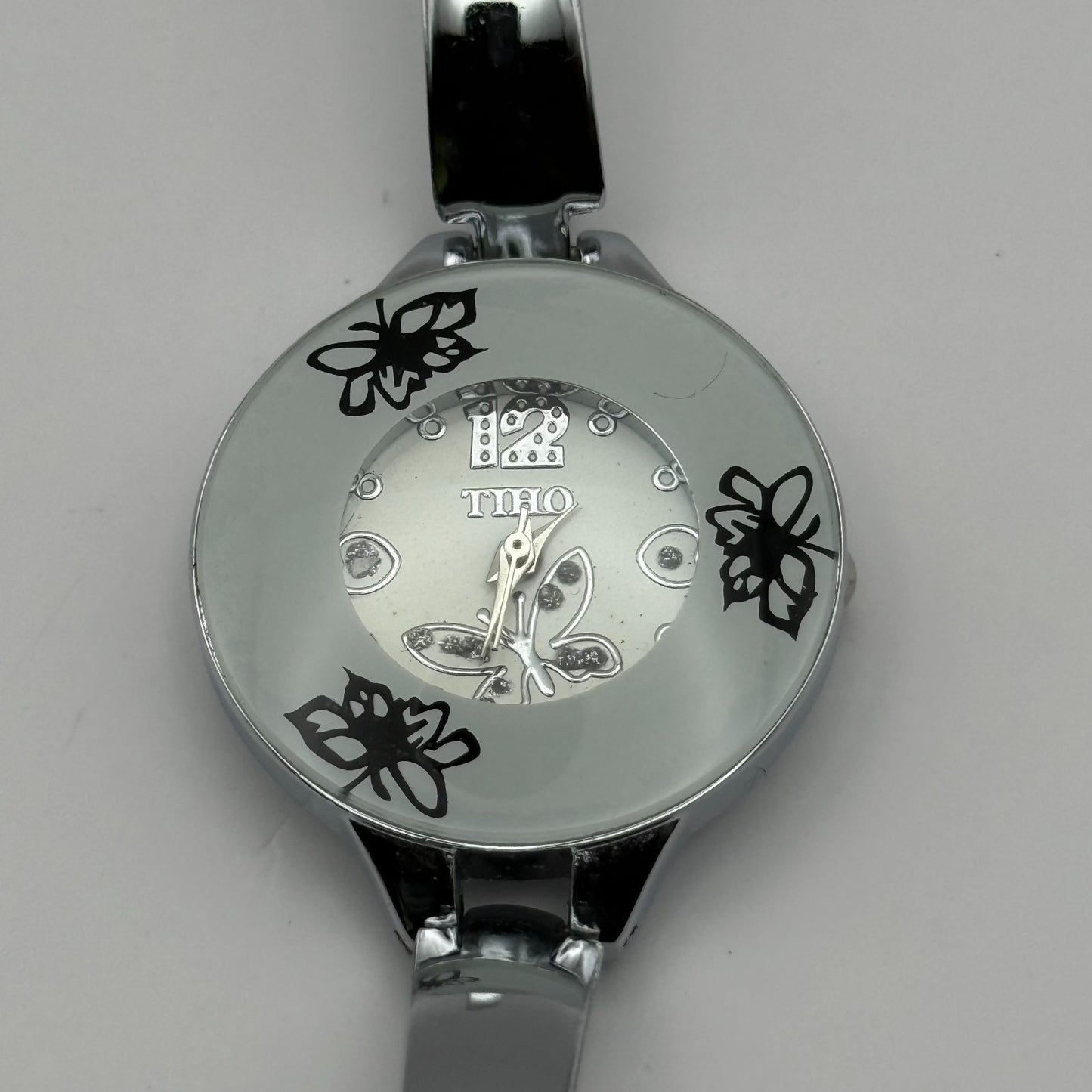 Tiho Ladies Quartz Watch Butterfly Design Dial Silver Tone Bracelet Working 30mm