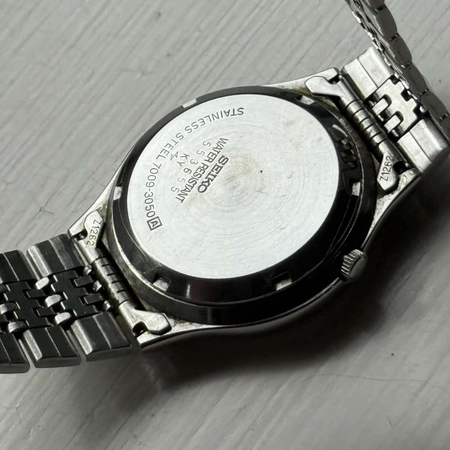 Men's Vintage Seiko 5 Watch Automatic Day Date 7009-3050 Bracelet 36mm To Repair