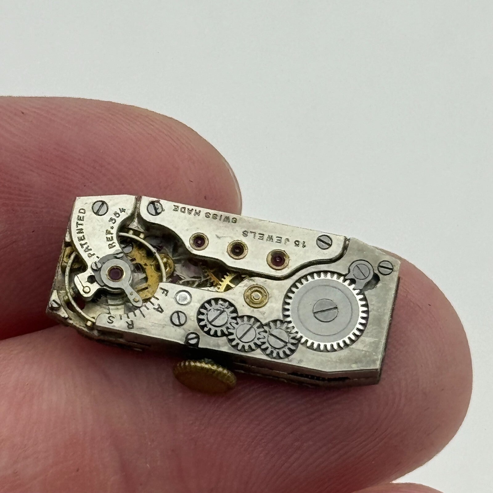 10.3mm Cyma Tavannes Ref 354 Manual Wind 15 Jewels Swiss Watch Movement PARTS