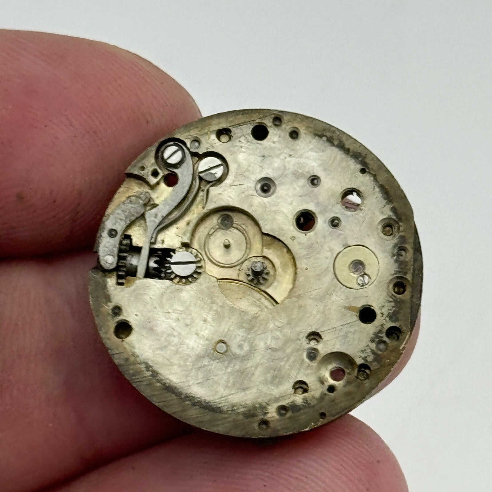 23.6mm Unidentified Cal 8028 Manual Wind Watch Movement Swiss Vintage PARTS