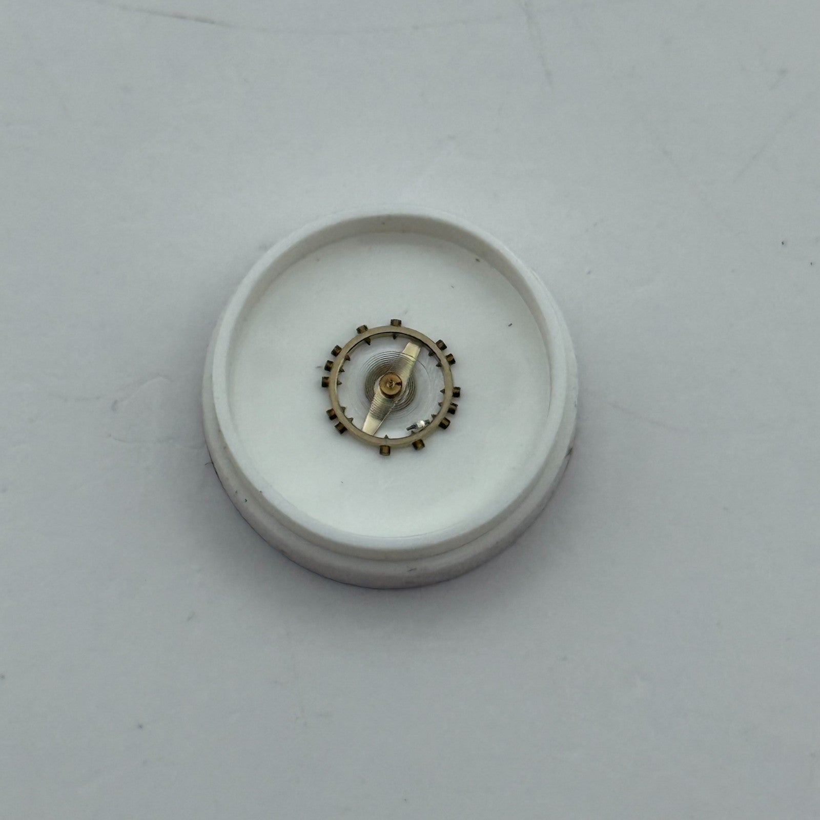 FEF 430 6600 Balance Wheel Complete And Spring 943 M Watch Movement Parts NOS