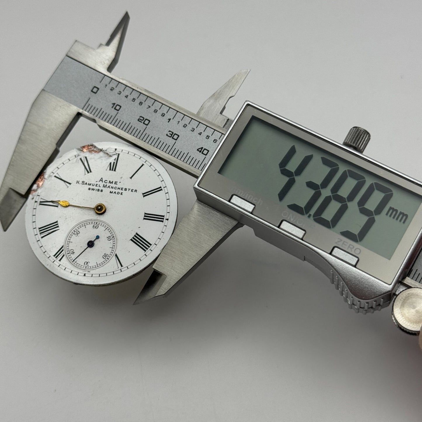 43.8mm Antique H Samuel Manchester Patent Balance Pocket Watch Movement PARTS