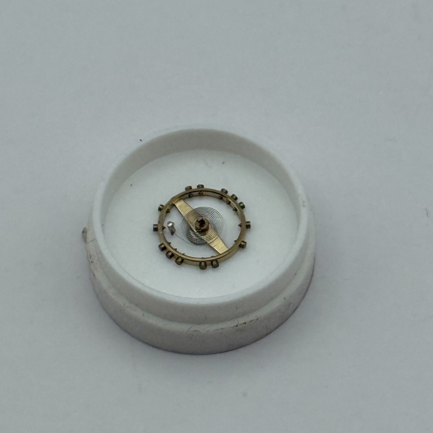 FEF 370 371 Balance Wheel Complete And Spring  176 Watch Movement Parts NOS