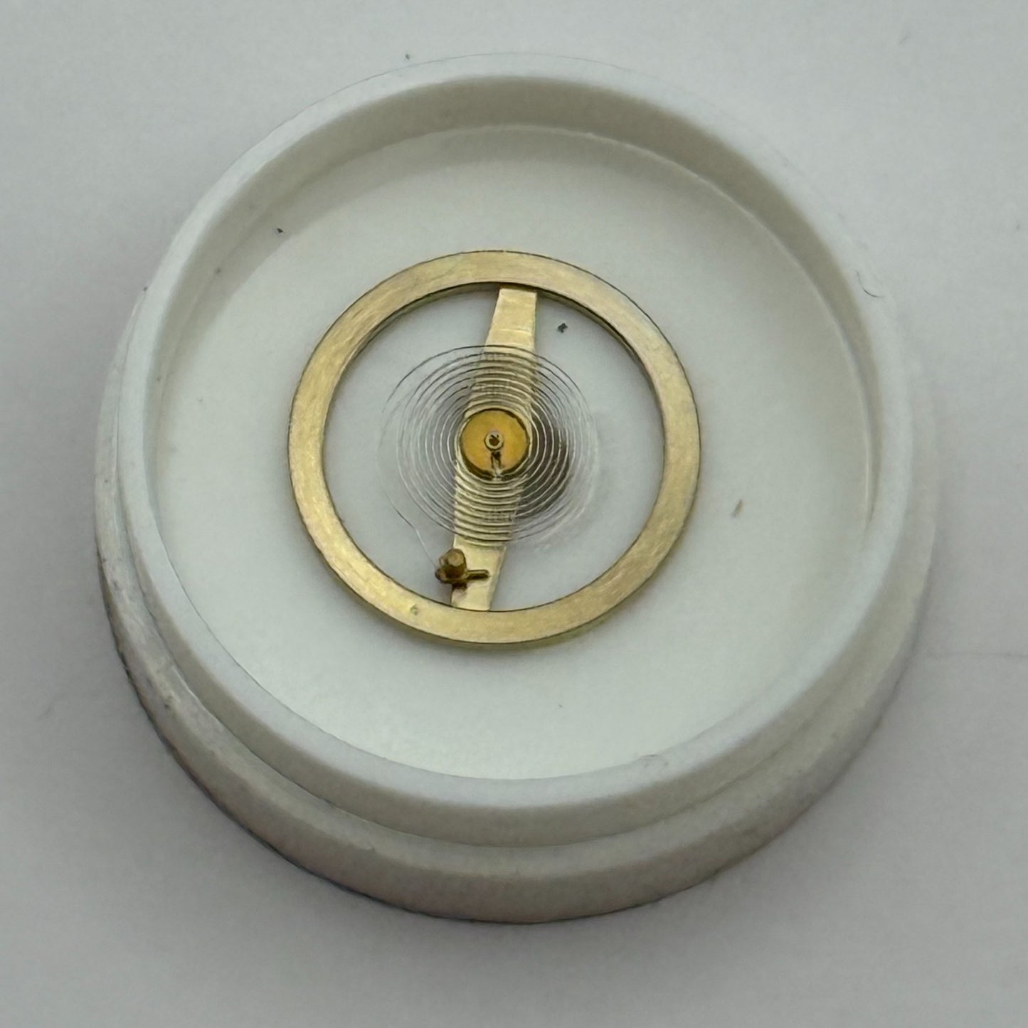 RL RAX 1013 1237 Balance Wheel Complete And Spring 1679 M Watch Movement Parts