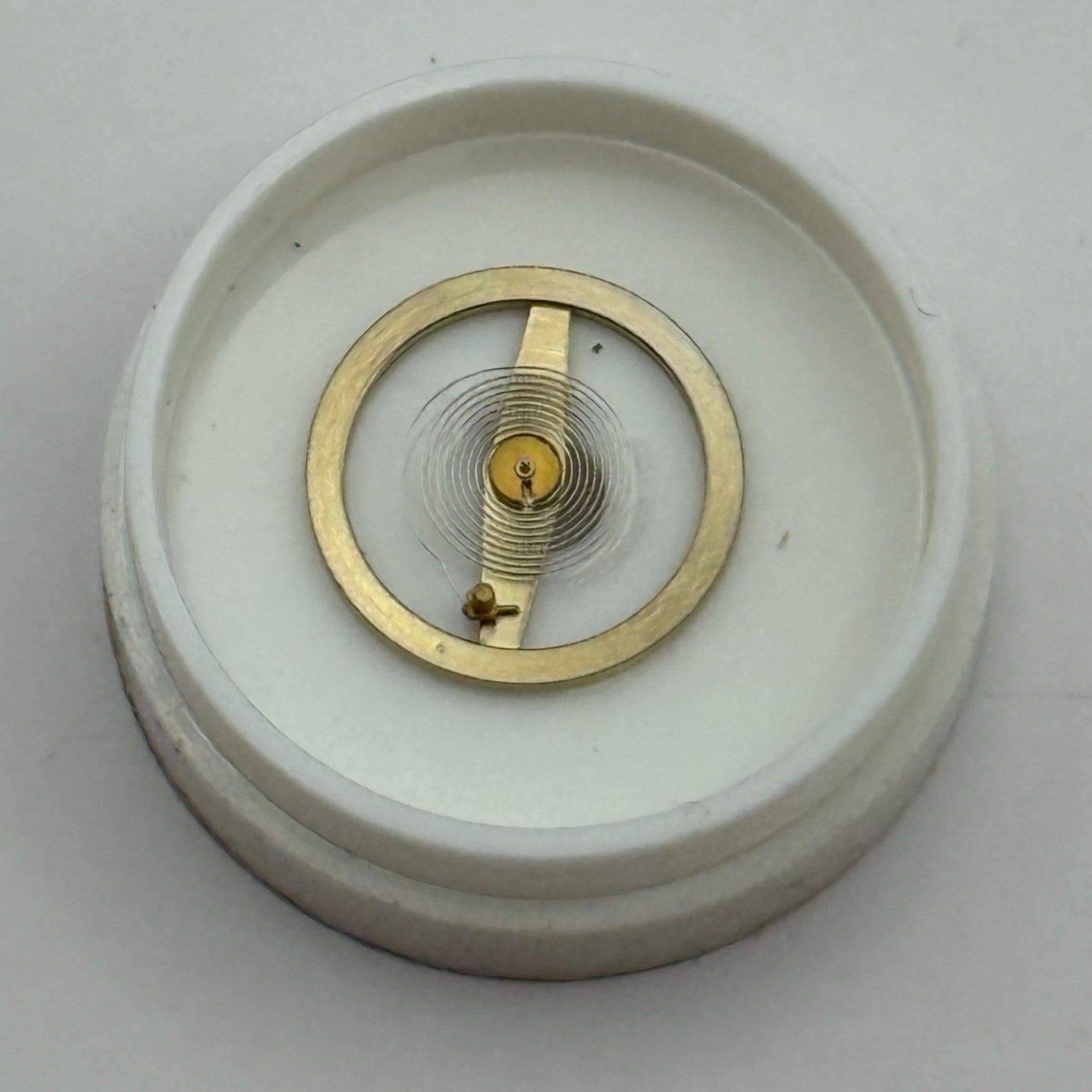 RL RAX 1013 1237 Balance Wheel Complete And Spring 1679 M Watch Movement Parts