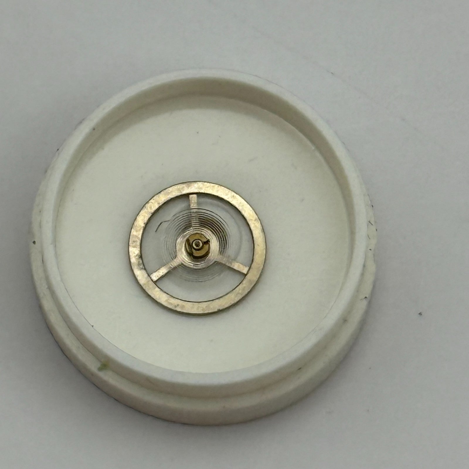 EB 8320 8321 8330 Balance Wheel Complete And Spring 6¾’’’ 1596 M Watch Movement