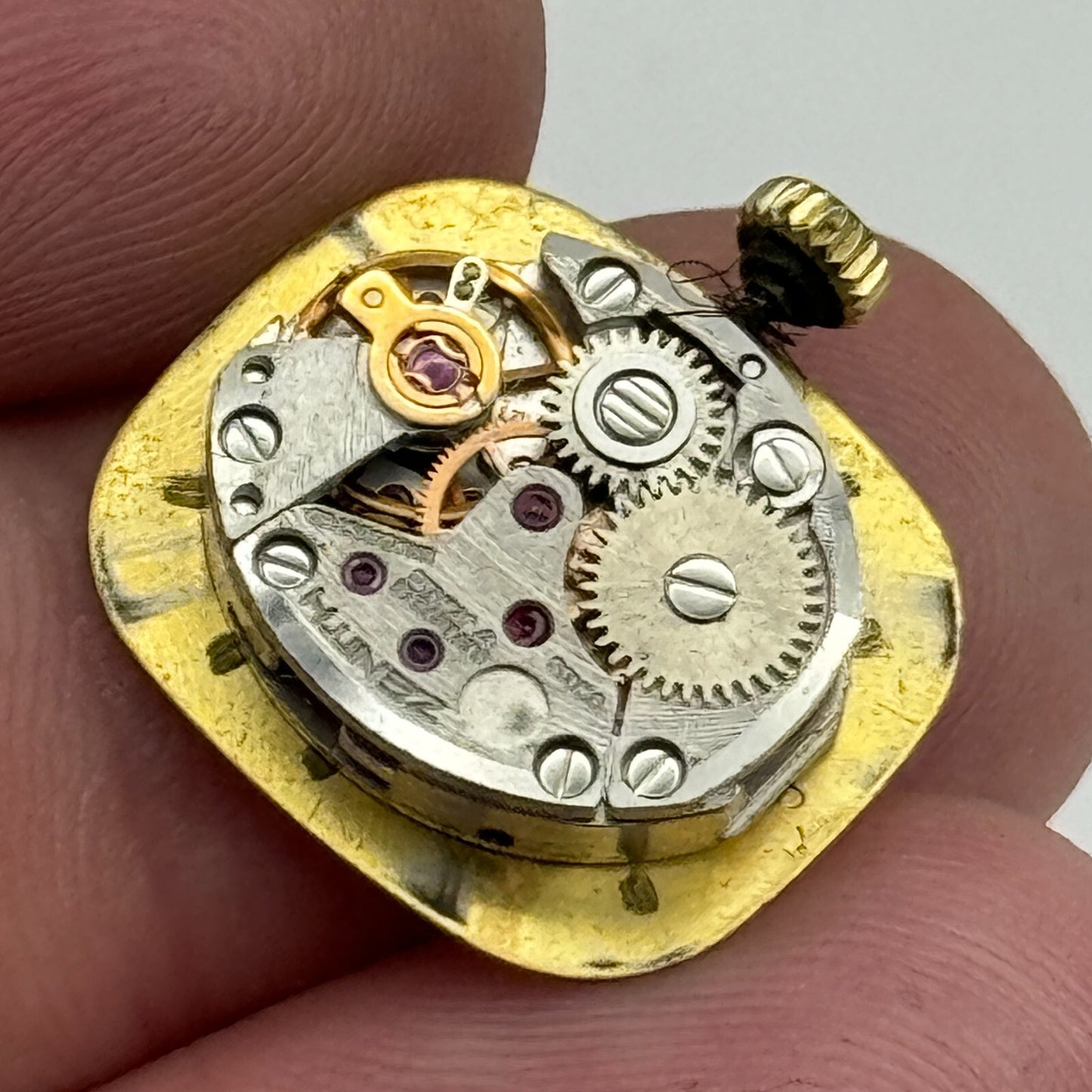 12.9mm Ladies Zenith Cal 16.5 Manual Wind Watch Movement Swiss Vintage PARTS