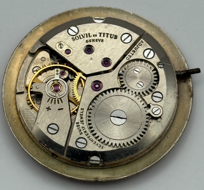 Solvil et Titus Peseux 330 Watch Movement Manual Wind Vintage Swiss Parts 25.9mm