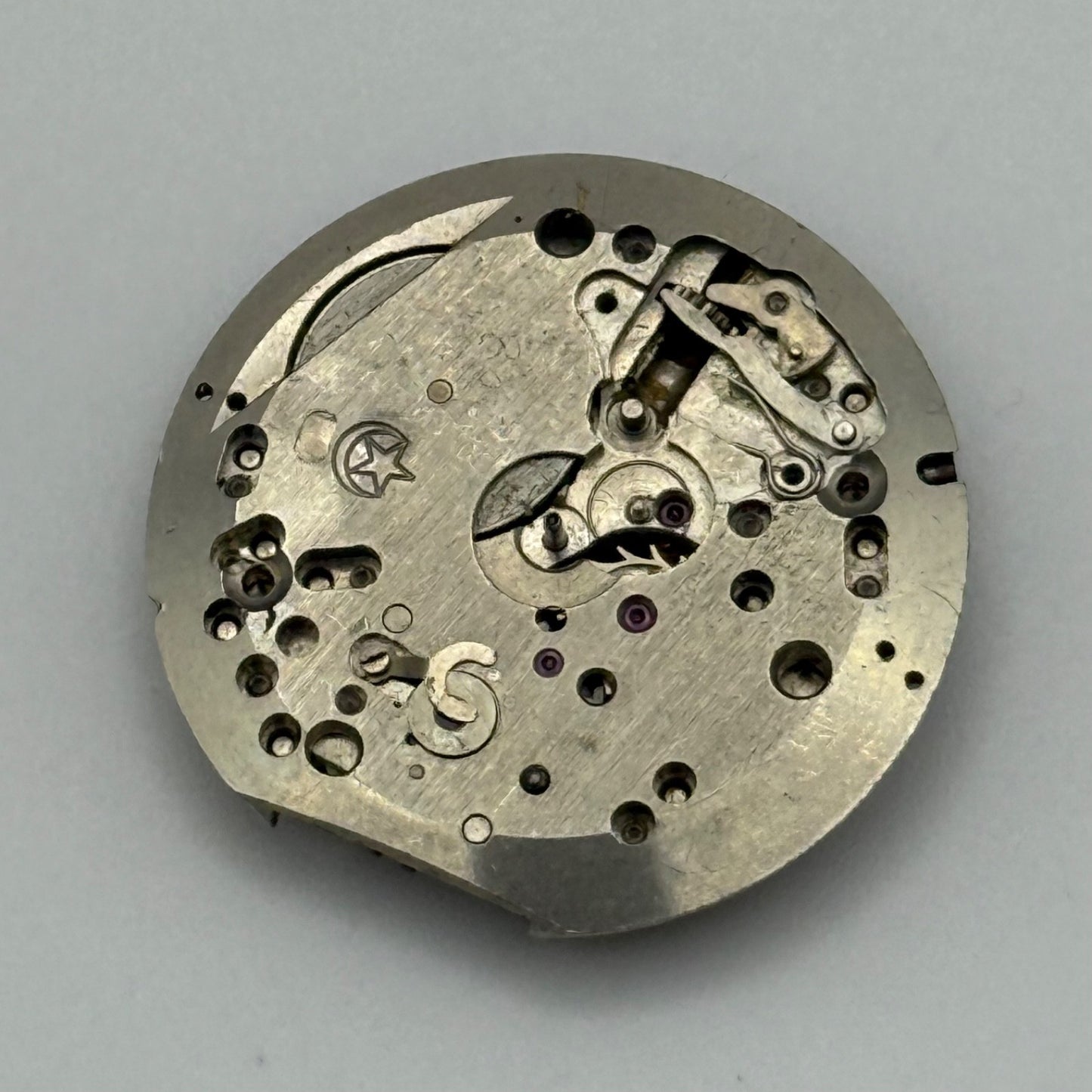 Phenix Cal 190 Watch Movement Manual Wind Vintage For Parts Or Repair 26mm