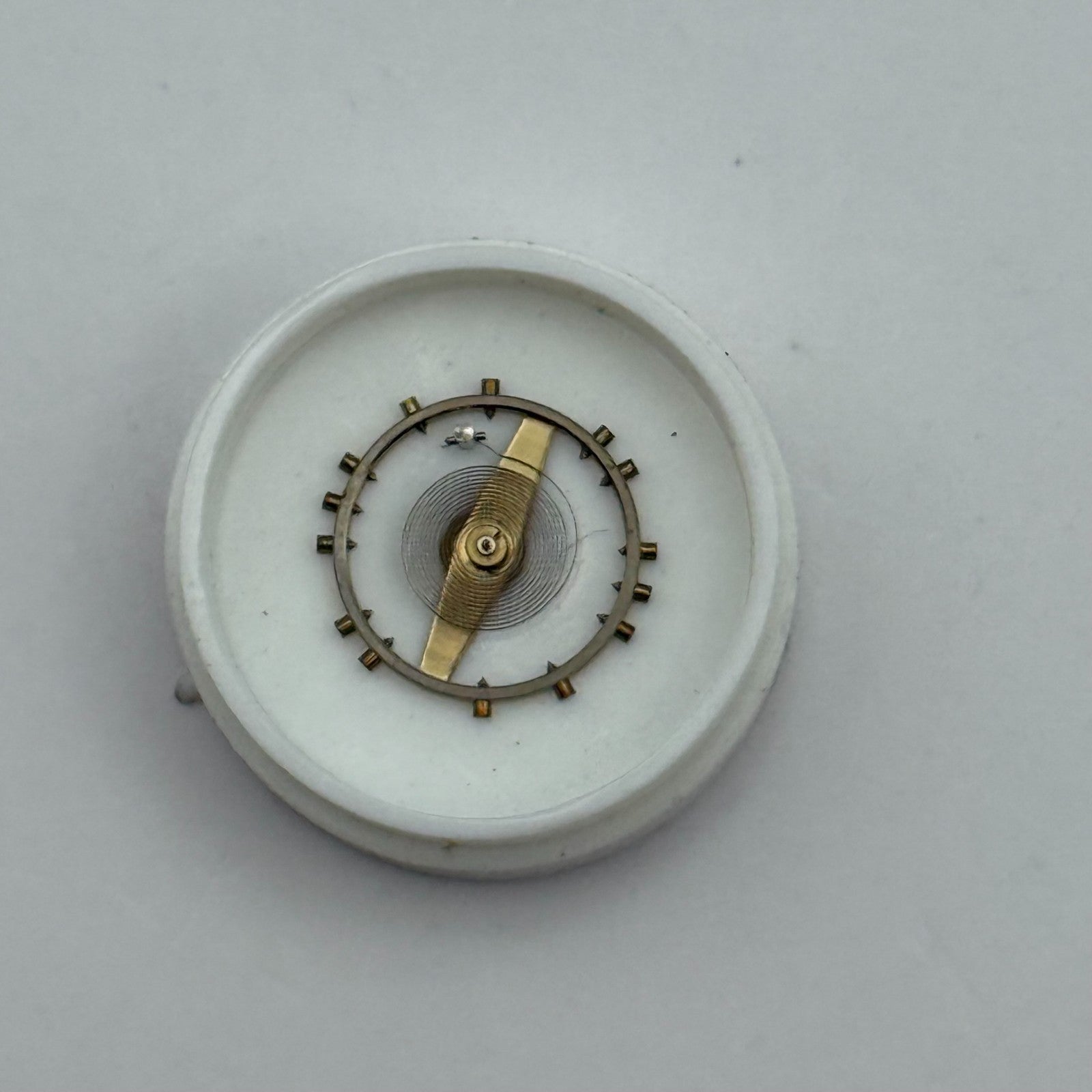FHF 28 Balance Wheel Complete And Spring Inca 345 M Watch Movement Parts NOS