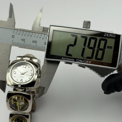 Avon Ladies Quartz Watch Silver Dial Squared Shape Bracelet Japan Working 25mm