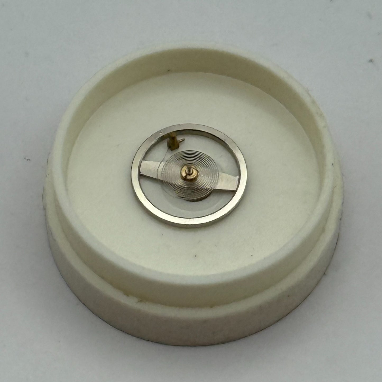 Brac 2051 Balance Wheel Complete And Spring  5¼’’’ 69 M Watch Movement Parts NOS