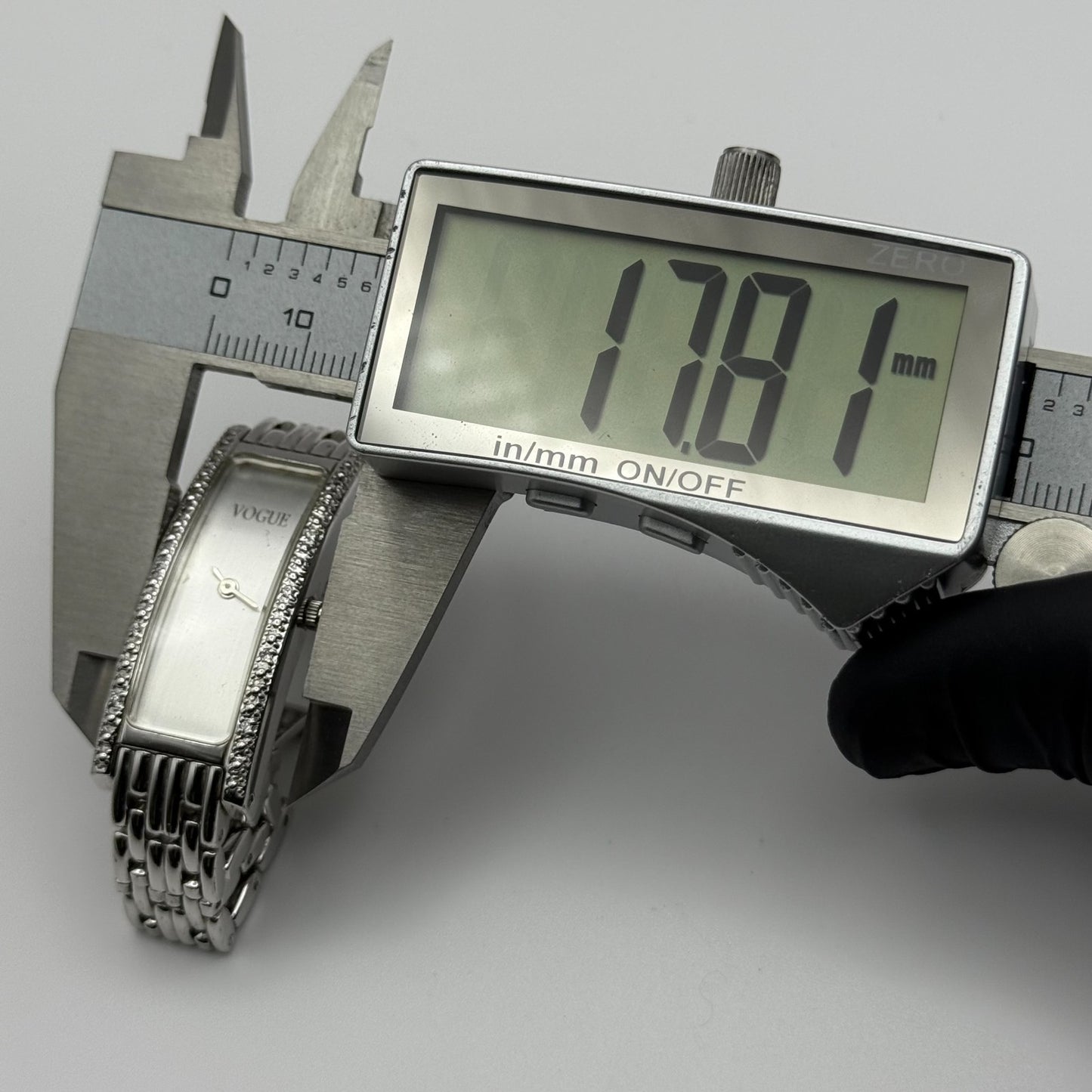 Vogue Ladies Quartz Watch Rectangular Silver Tone Bracelet 16mm PARTS REPAIR