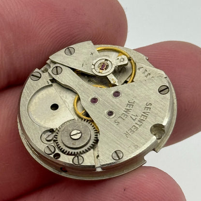 26.9mm Unidentified 3317 Manual Wind 17 Jewels Watch Movement Vintage PARTS